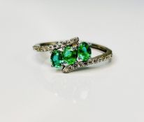 Beautiful Natural Emerald Ring With Natural Diamonds & Platinum 950