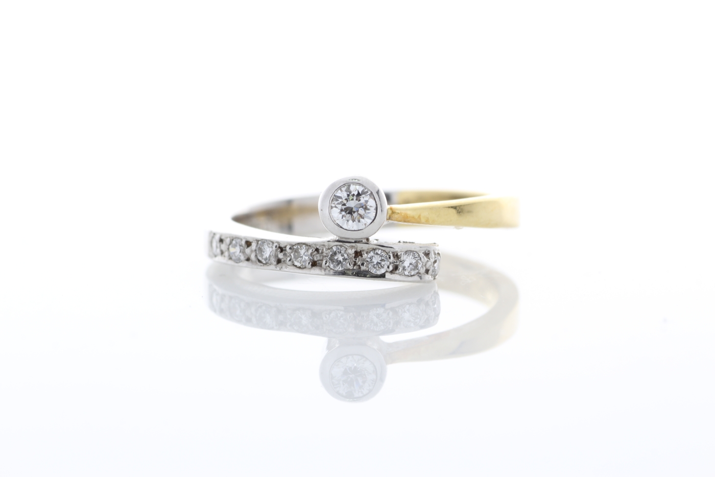 18ct Stone Set Shoulders Diamond Ring 0.11 Carats - Image 5 of 6