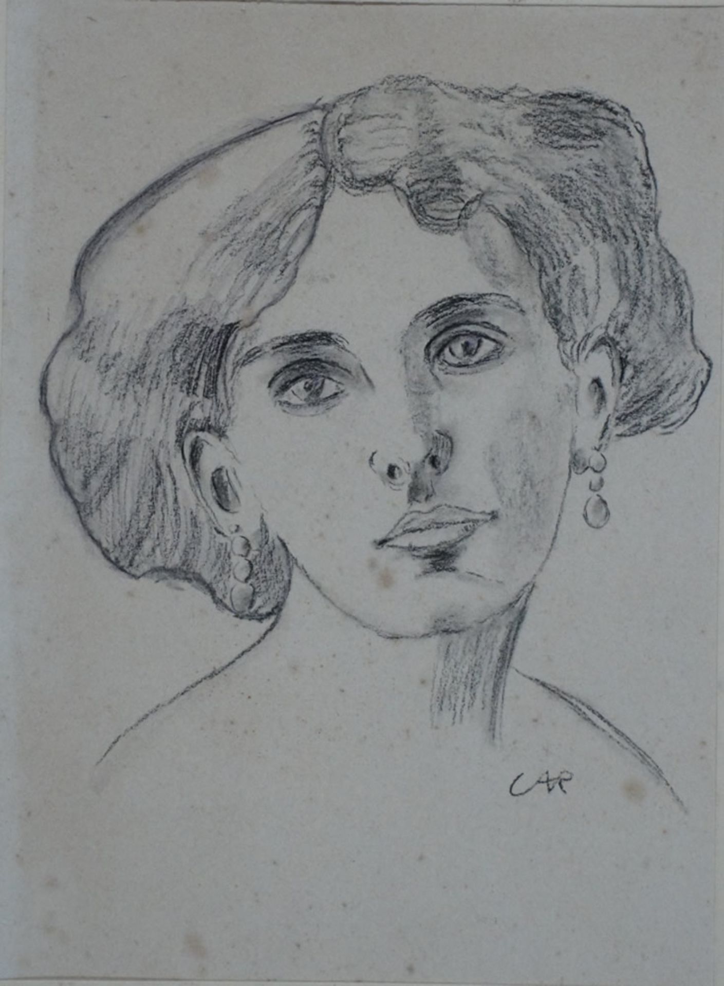 Ree, Anita, Frauenportrait, Kohle, 23 x 16 cm, monogr.