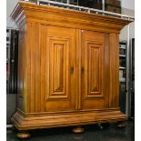 Frankfurter Wellenschrank (um 1750)