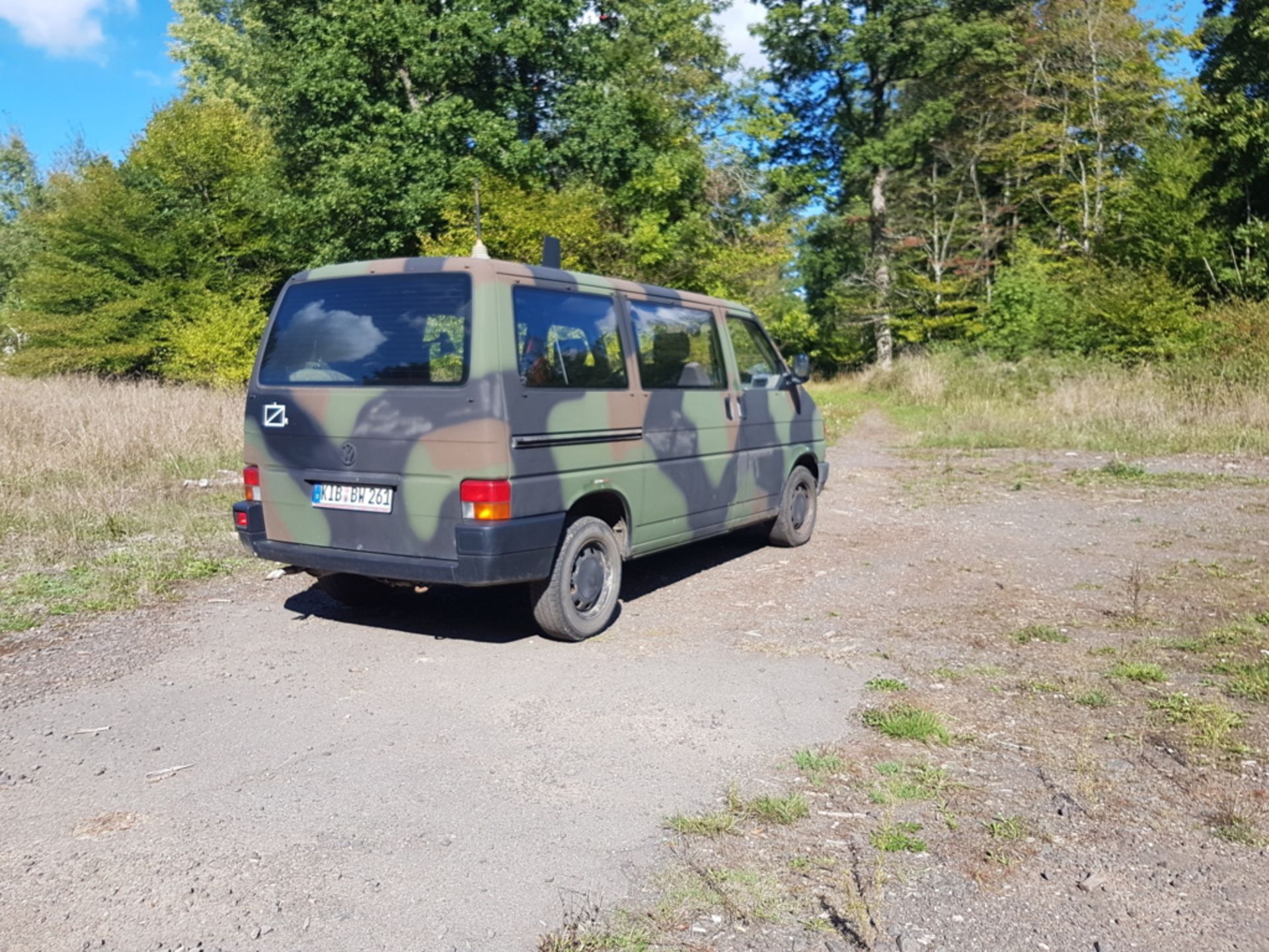 Volkswagen Bundeswehr T4, Funk-Rüstsatzträger der Heeresflieger / Flugsicherung - Bild 2 aus 7