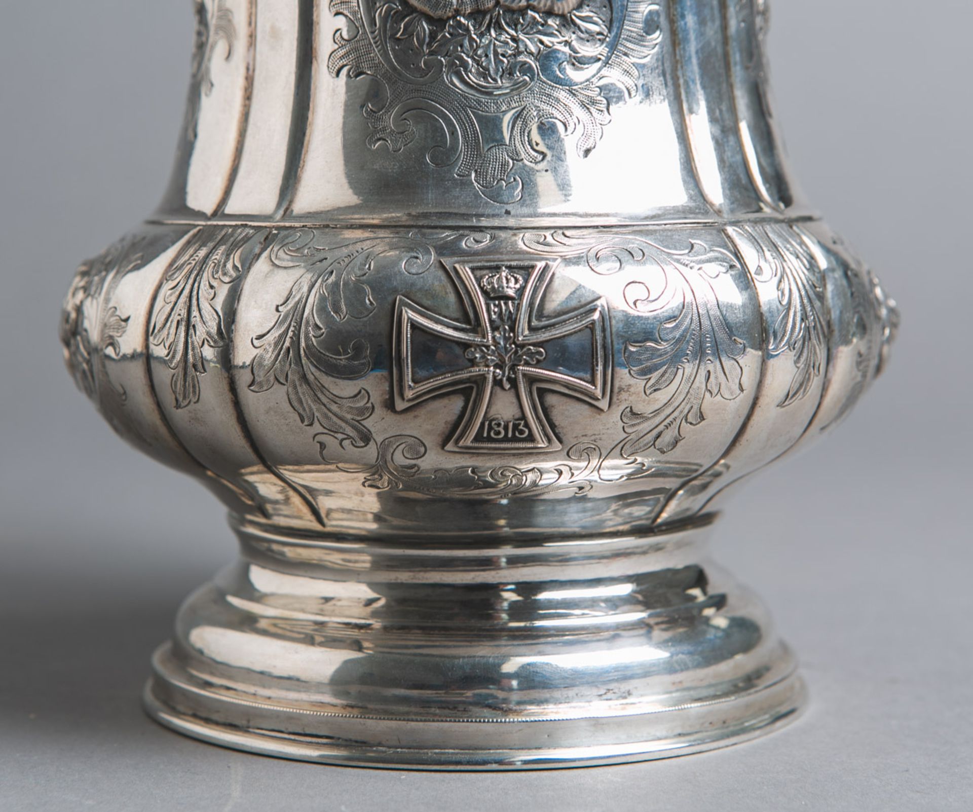 Historischer Silberhumpen mit aufgelegtem Eisernen Kreuz (um 1813) - Bild 2 aus 5