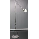 Stehleuchte "Tolomeo" (Artemide, Design: Michele De Lucchi / Giancarlo Fassina)