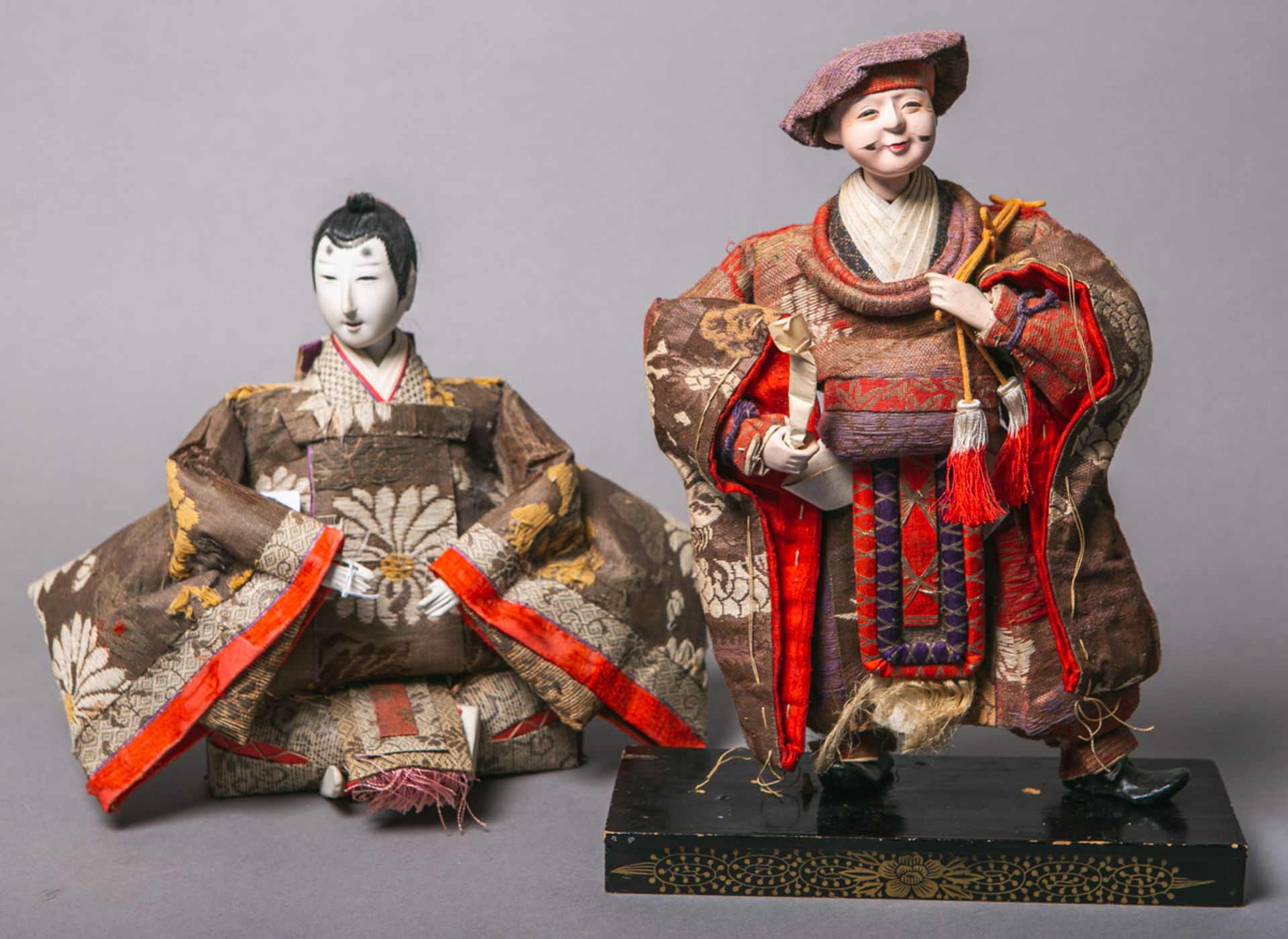 12-teiliges Konvolut von Hina-Puppen / Hina-Matsuri (Japan, Meiji-Zeit, 19./20. Jh.) - Bild 2 aus 2