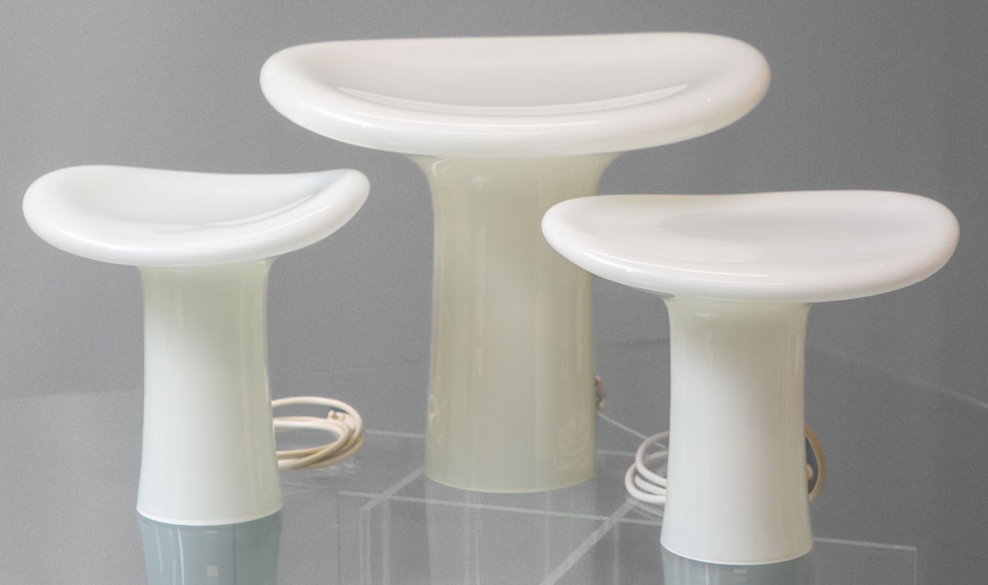 3-teiliges Set von Tischlampen in Pilzoptik (Vistosi, Design: Gino Vistosi, Italien, 1971)