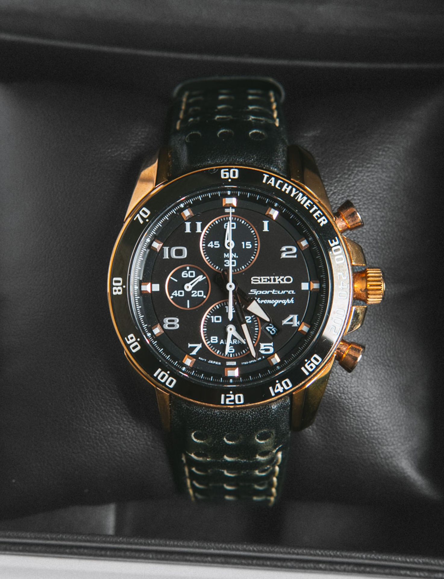 Seiko - Herrenarmbanduhr "Sportura Chronograph"