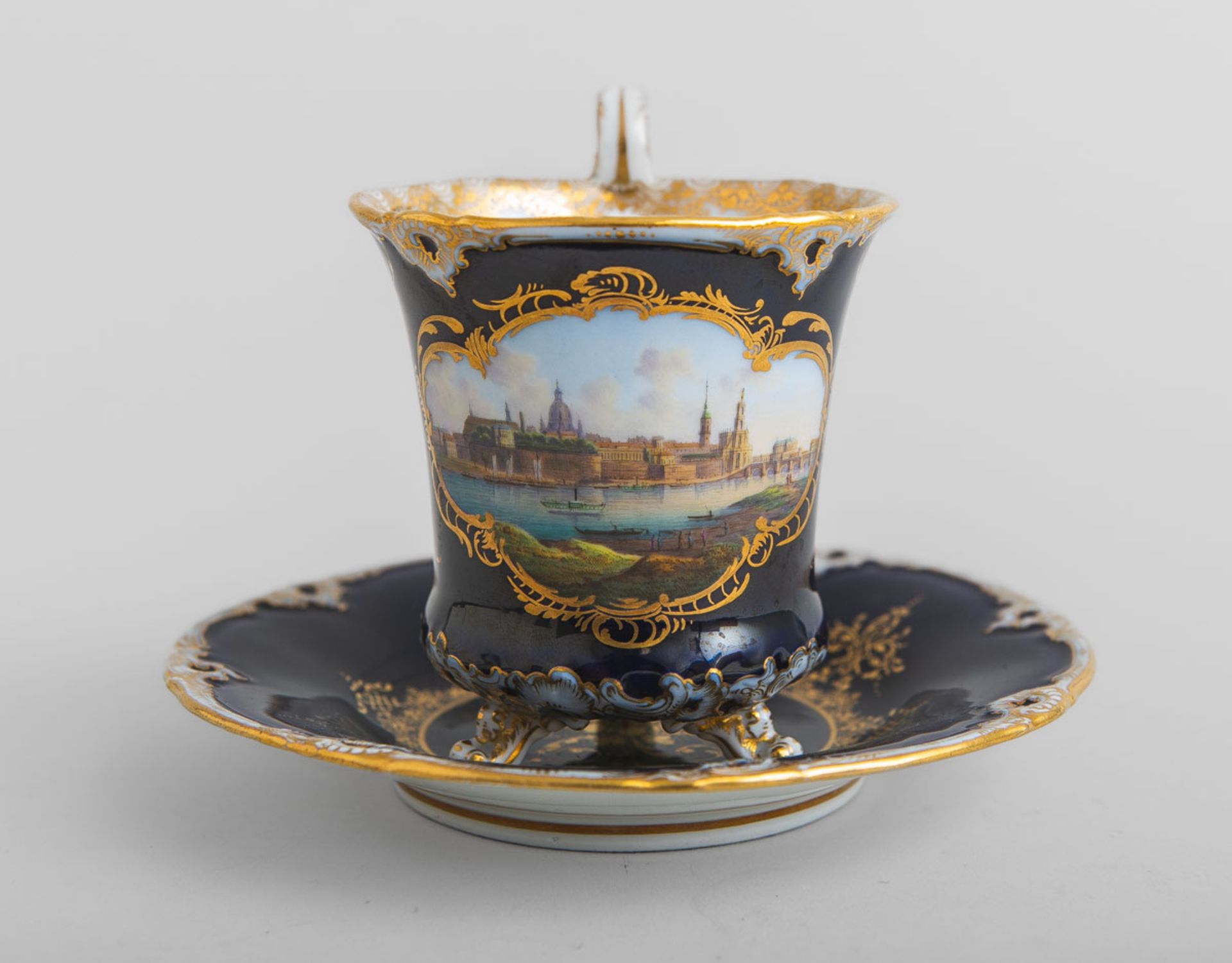 Tasse mit Unterteller (Meissen, 19. Jh.) - Image 2 of 2