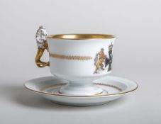 Tasse mit Unterteller mit Goldrand und Verzierungen, königl. privat Tettau, Bayern