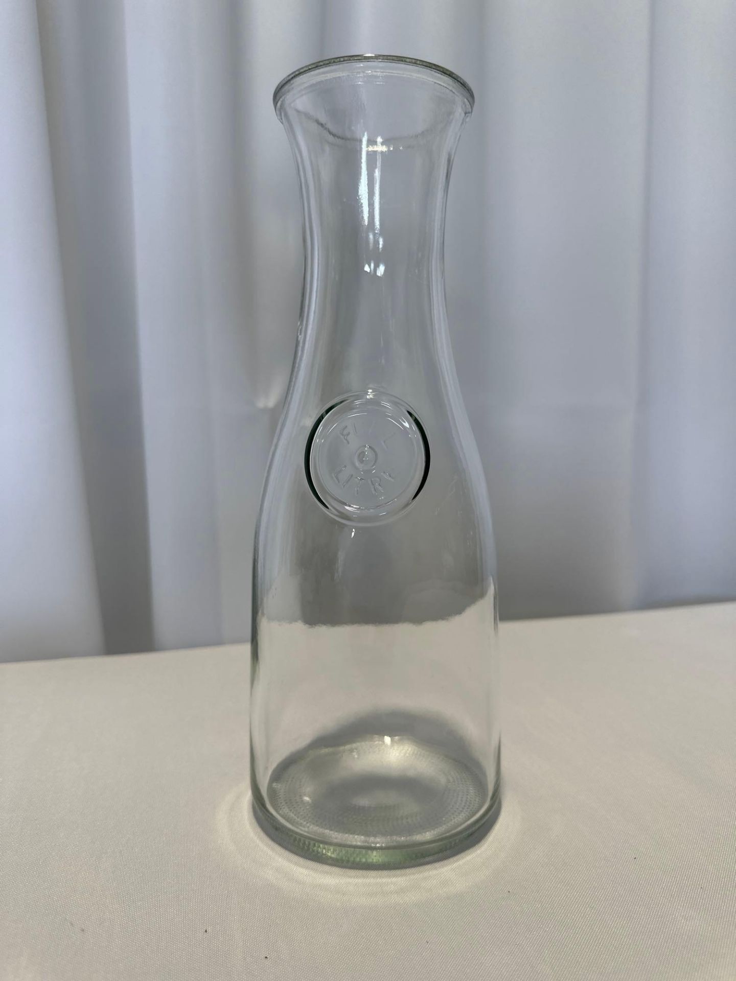 1 Litre Glass Carafe (NO crate charge) - Image 2 of 2