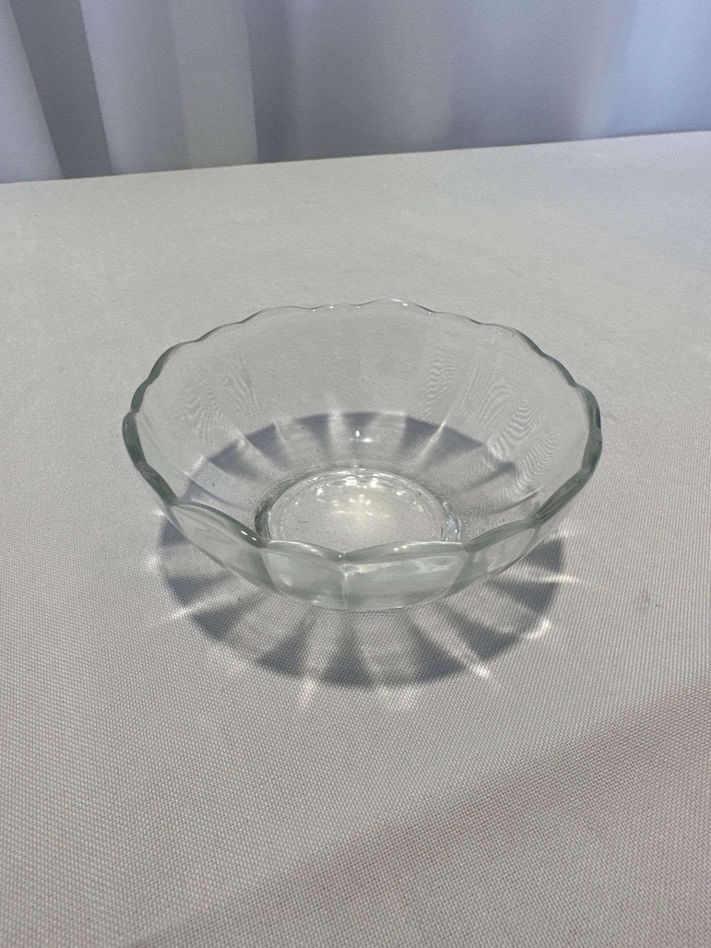 4" Glass Scallop Bowl Arcoroc (NO crate charges)