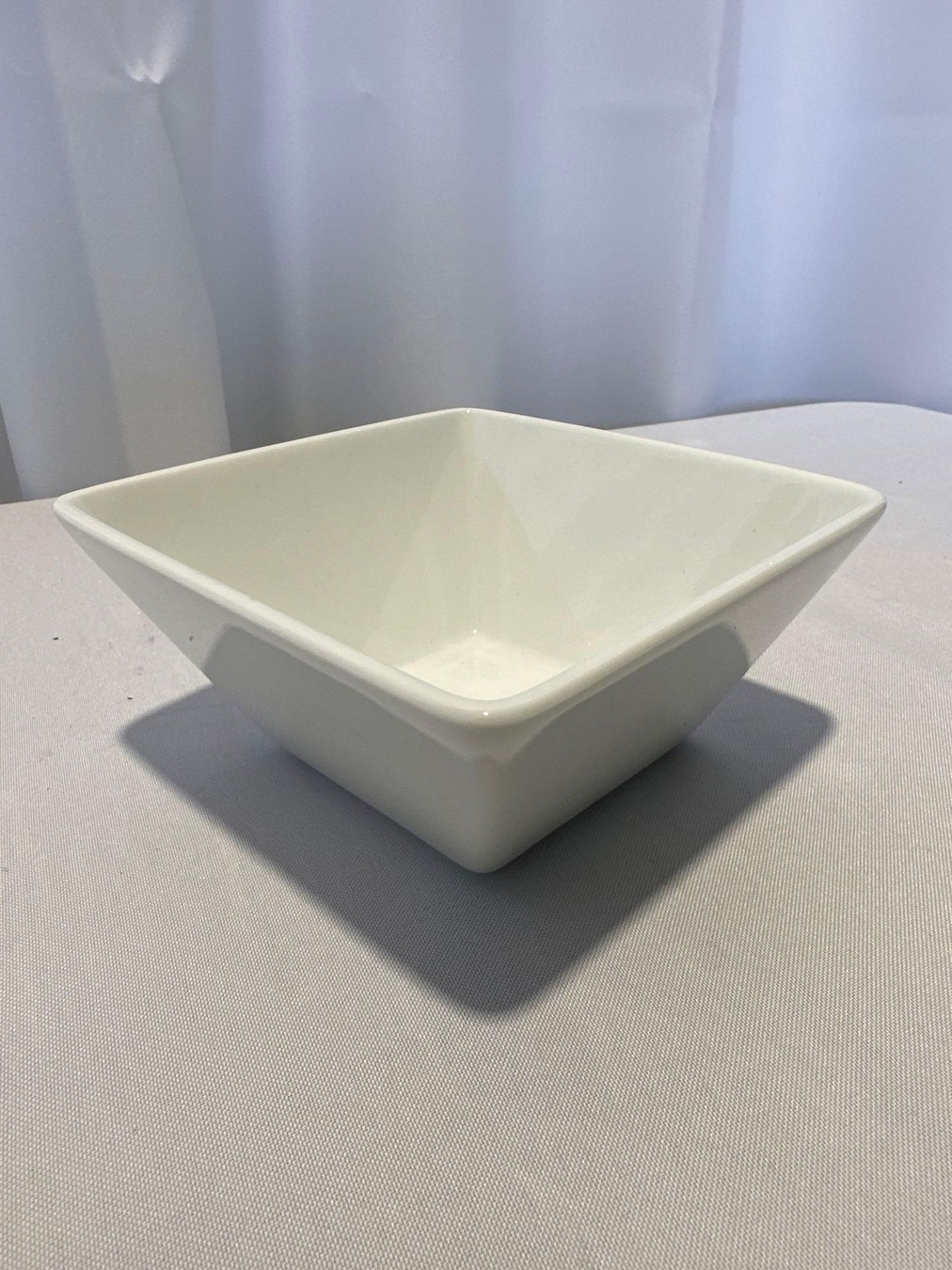 5" Square White Bowl World SL-19 ( crate charges 2 X $3 will be added to your invoice)