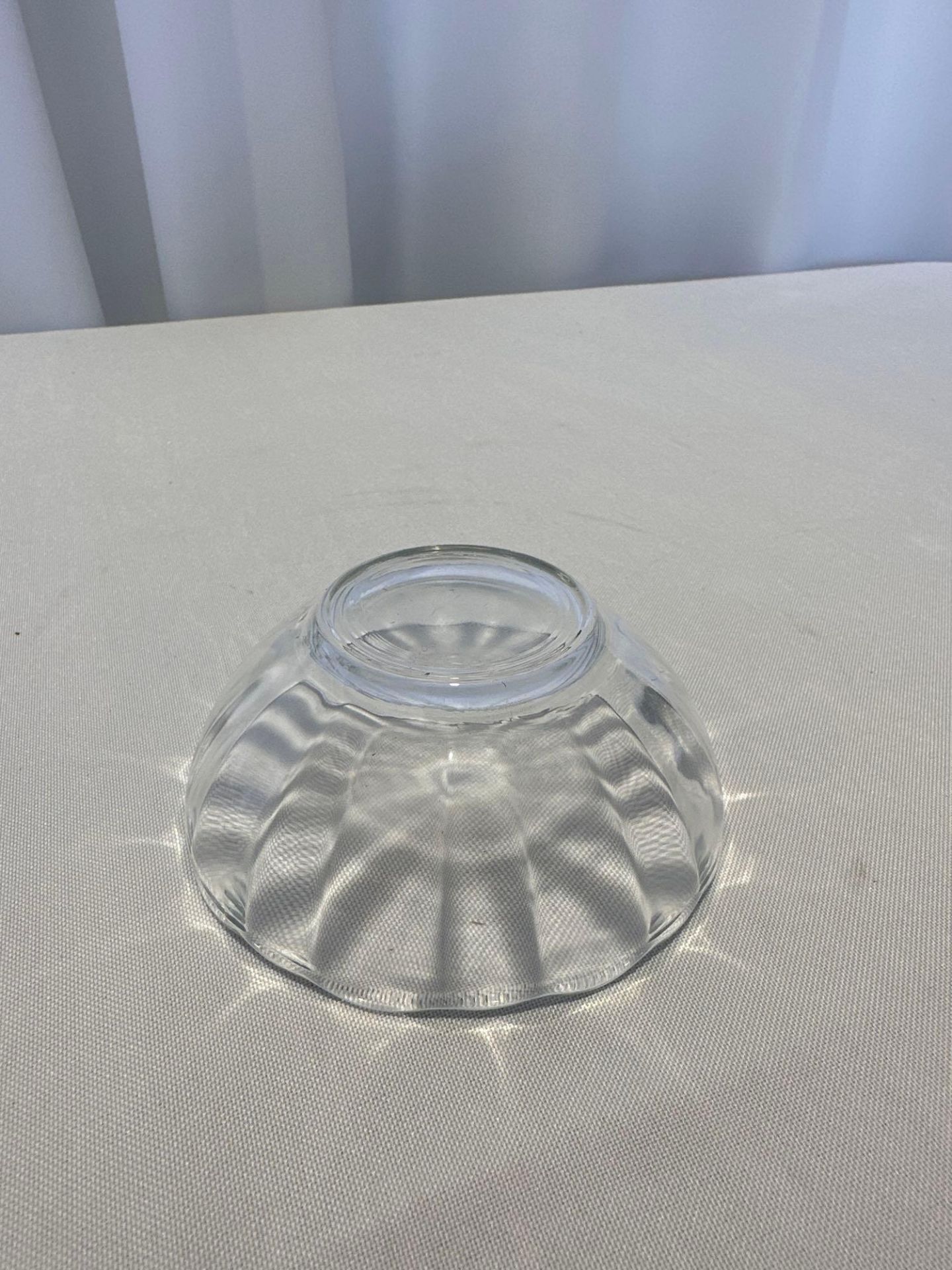 4" Glass Scallop Bowl Arcoroc (NO crate charges) - Image 2 of 2