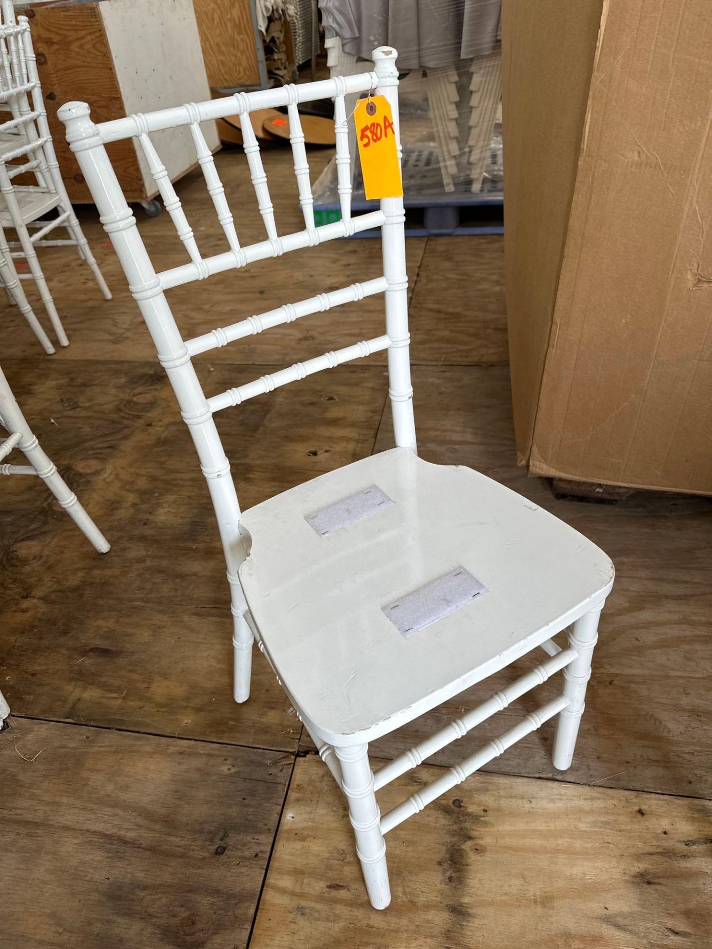 White Wood Chiavari no pad