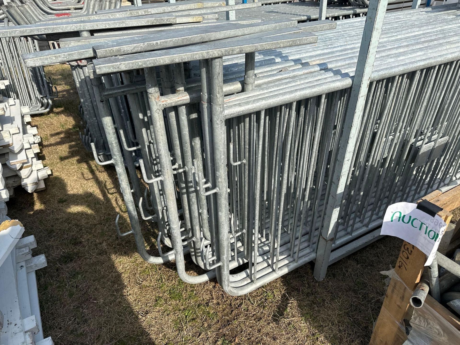 Barricade Metal Fence w/ Flat Feet - Image 2 of 3