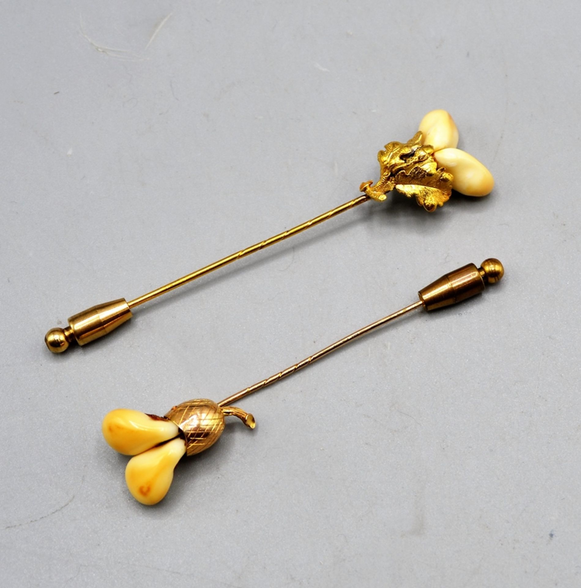 2 Grandel Anstecknadeln Jagdschmuck 585 Gold, ca. 7,4 - 7,8 cm, zus. 8,6 g (ohne Verschlüsse, Versc