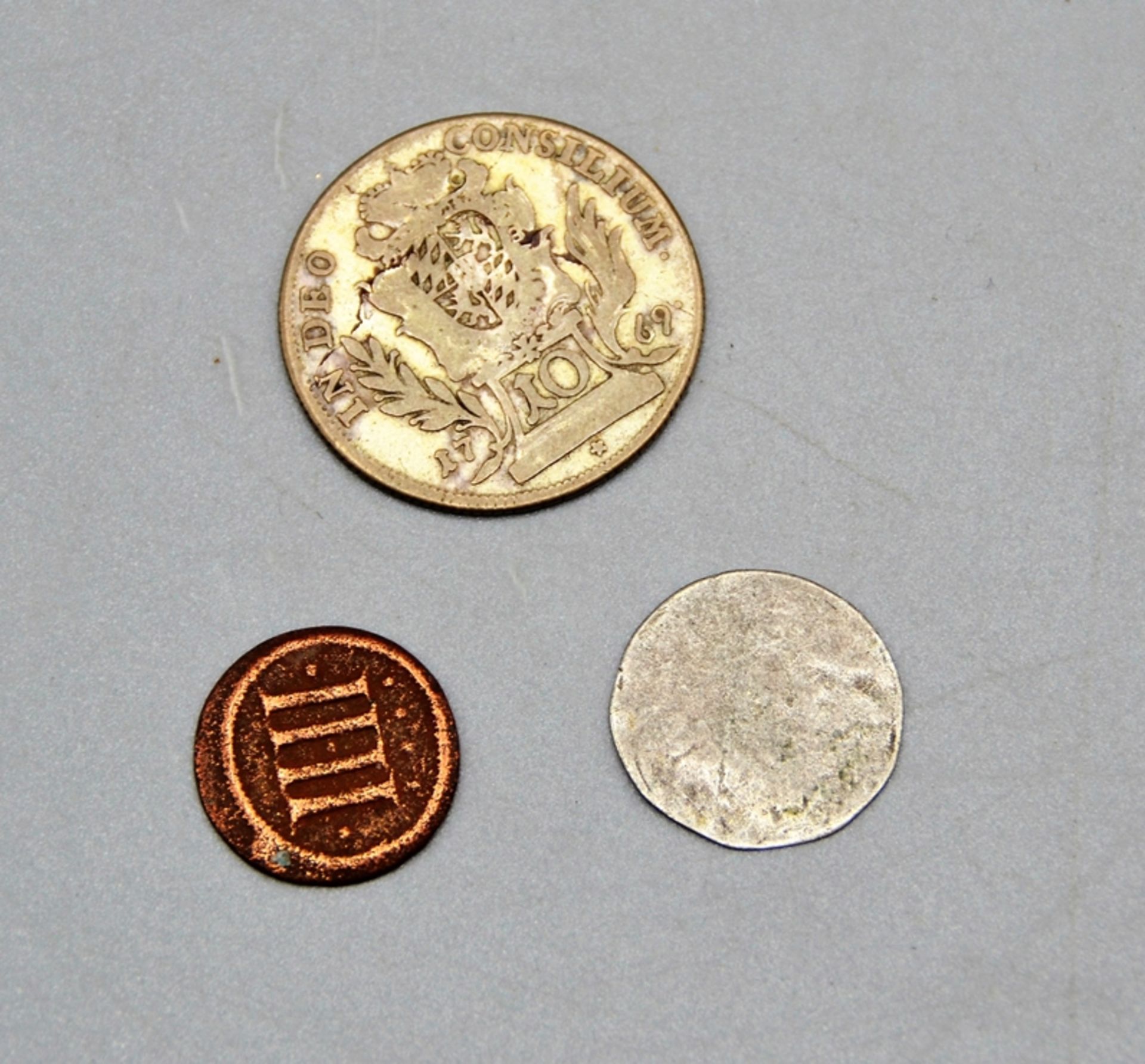 Münzen Konvolut Bayern 3-teilig, darunter 4 Kreuzer Maximilian I (1598-1661) Kipperzeit, 10 Kreuzer - Bild 2 aus 2