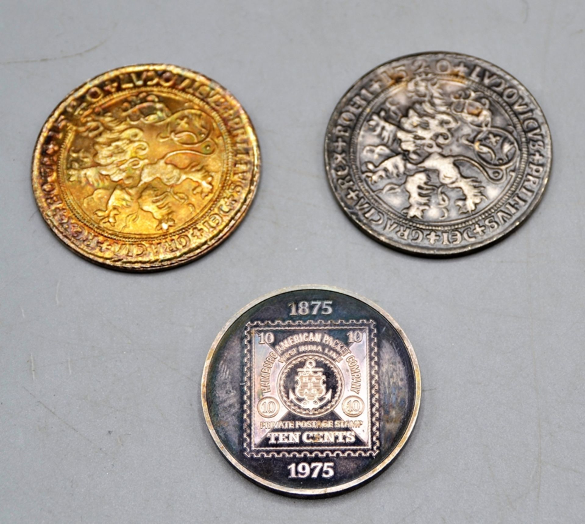 Medaillen Konvolut 3-teilig, 100 Jahre HAPAG Westindien Postdienst 30 g Silber, 2 Nachprägungen Joa - Image 2 of 2