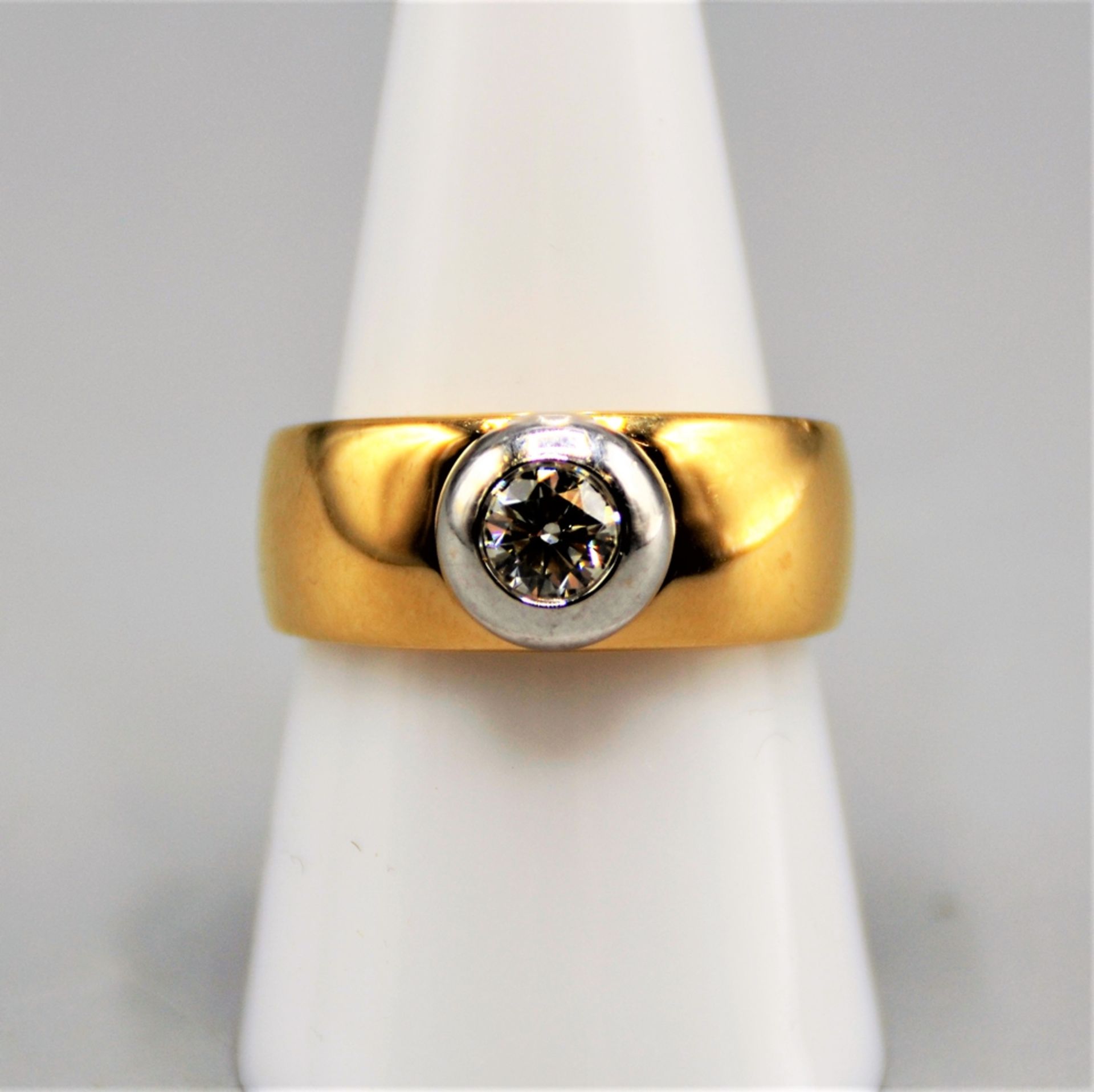 Christ Brillantring Diamantring 0,4 ct. 585 Gold, massive Goldschmiedearbeit, Ø 18 mm, 11 g - Image 3 of 9