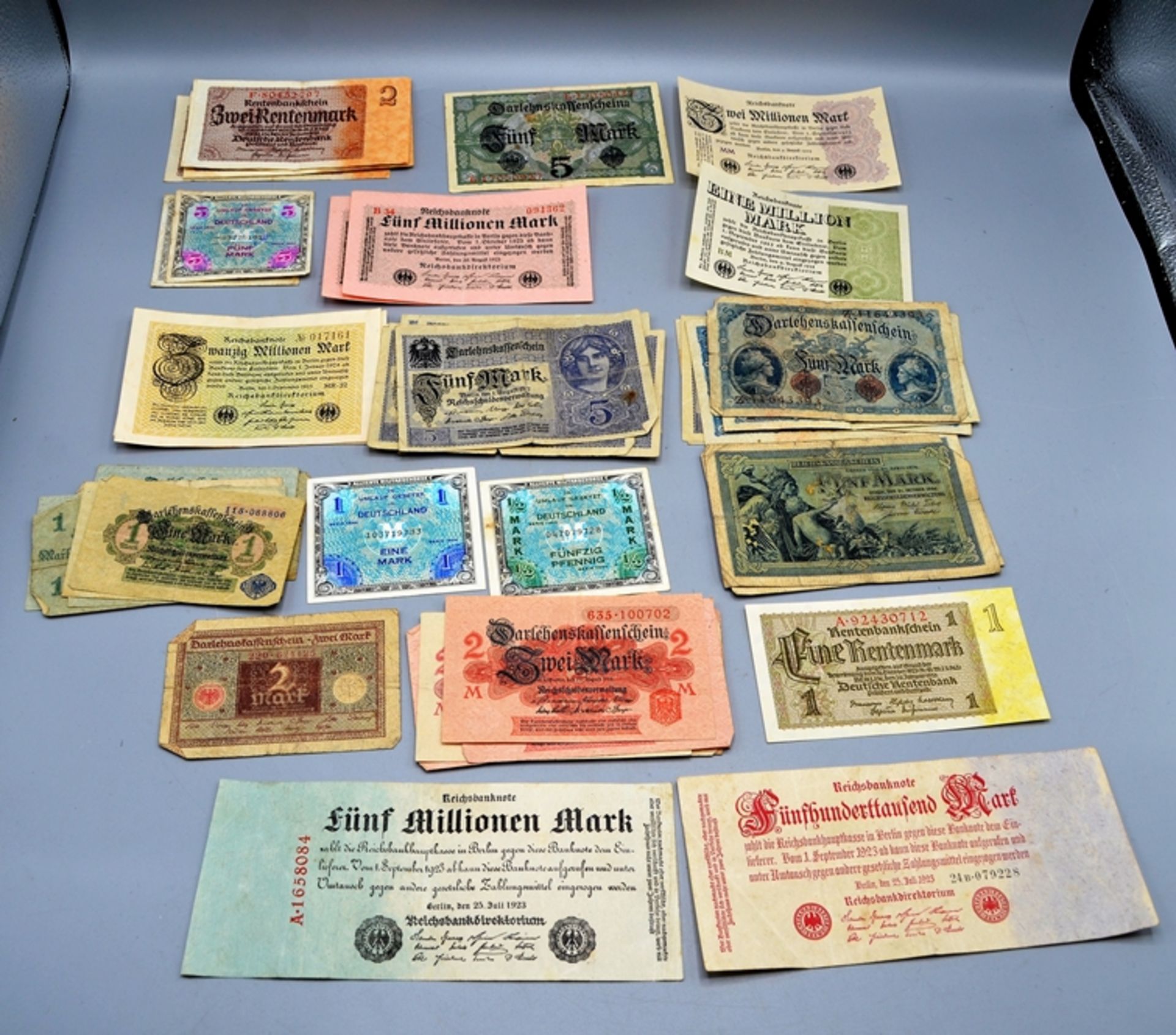 Banknoten Sammlung groß ca. 1,4 kg, darunter Reichsbanknoten Rentenbankscheine Inflationsgeld Darle - Image 7 of 8