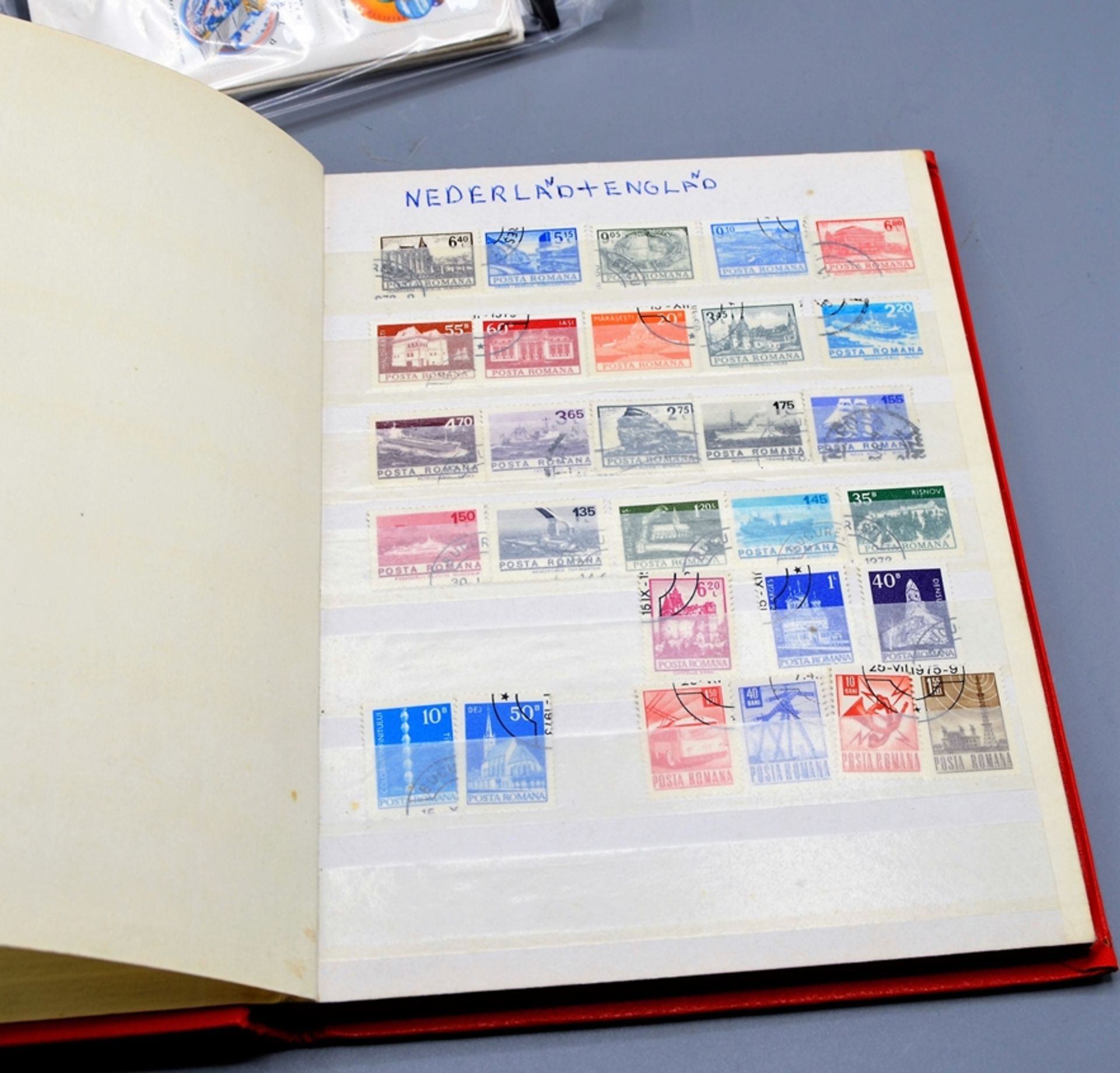 Briefmarkensammlung Briefmarkenkataloge lose Briefmarken, 3 Alben mit Briefmarken Deutschland Welt - Image 7 of 13