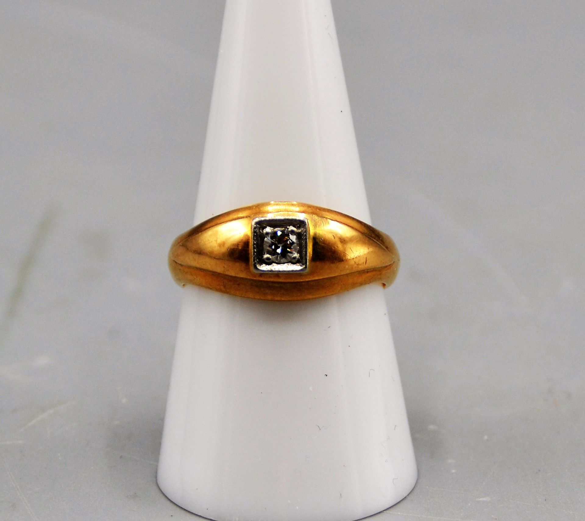 Diamantring 585 Gold ca. 0,1 ct., Ø 18 mm, 4,8 g