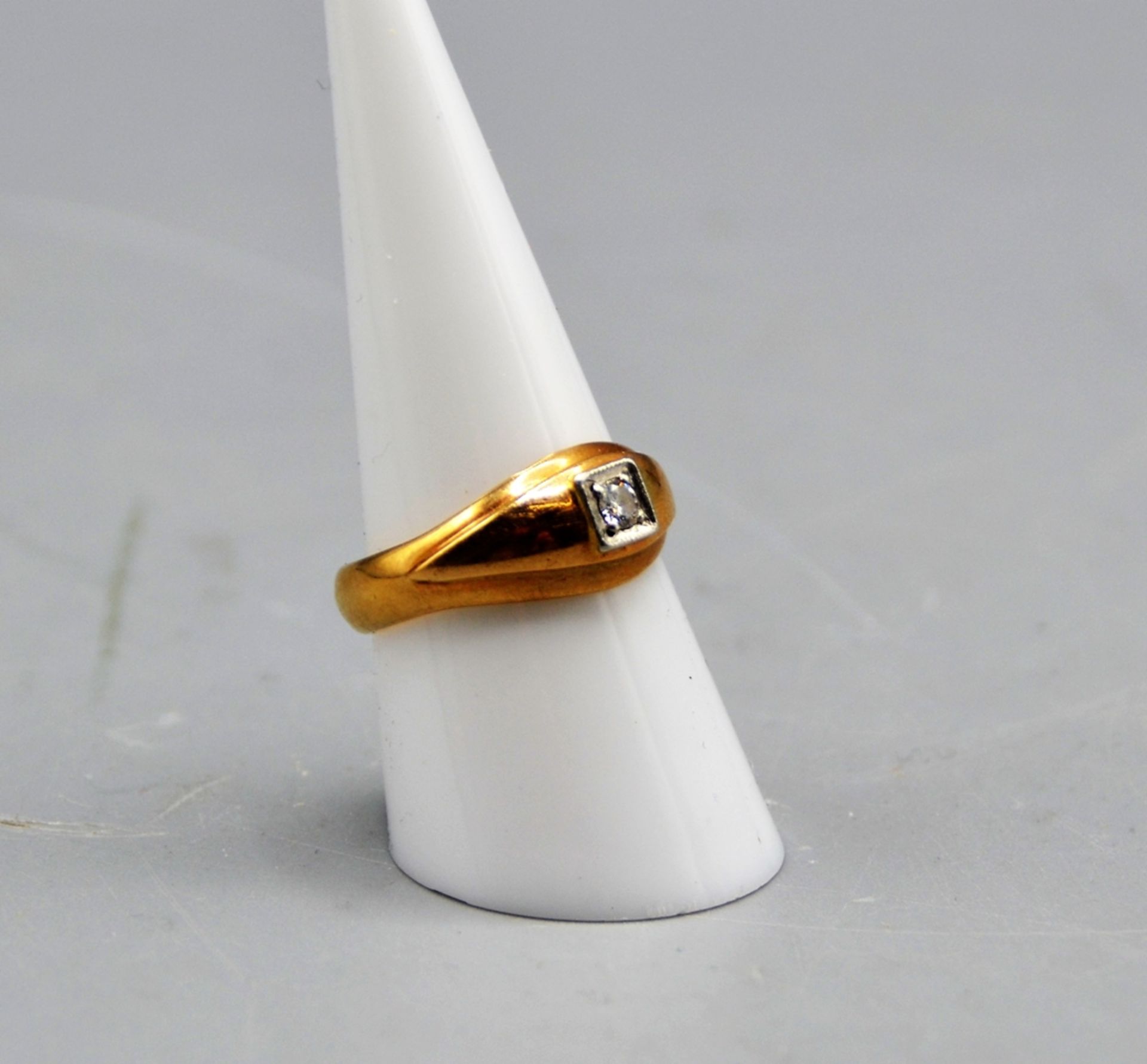 Diamantring 585 Gold ca. 0,1 ct., Ø 18 mm, 4,8 g - Image 2 of 3