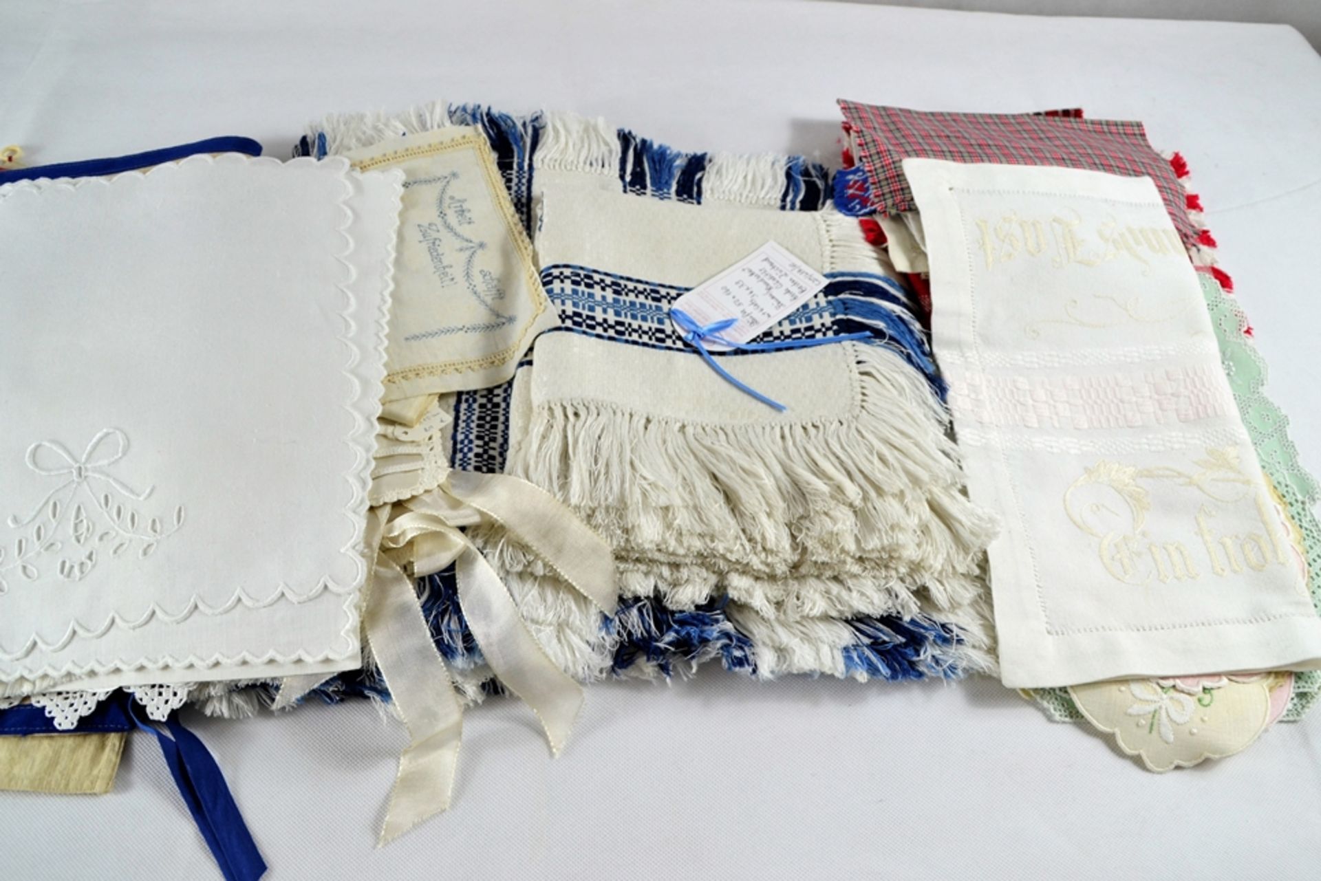 Wäschebeutel Säckchen Konvolut ca. 23 St., überw. 1. H. 20 Jh., tlw. hochwertige Handarbeiten, saub - Bild 2 aus 4