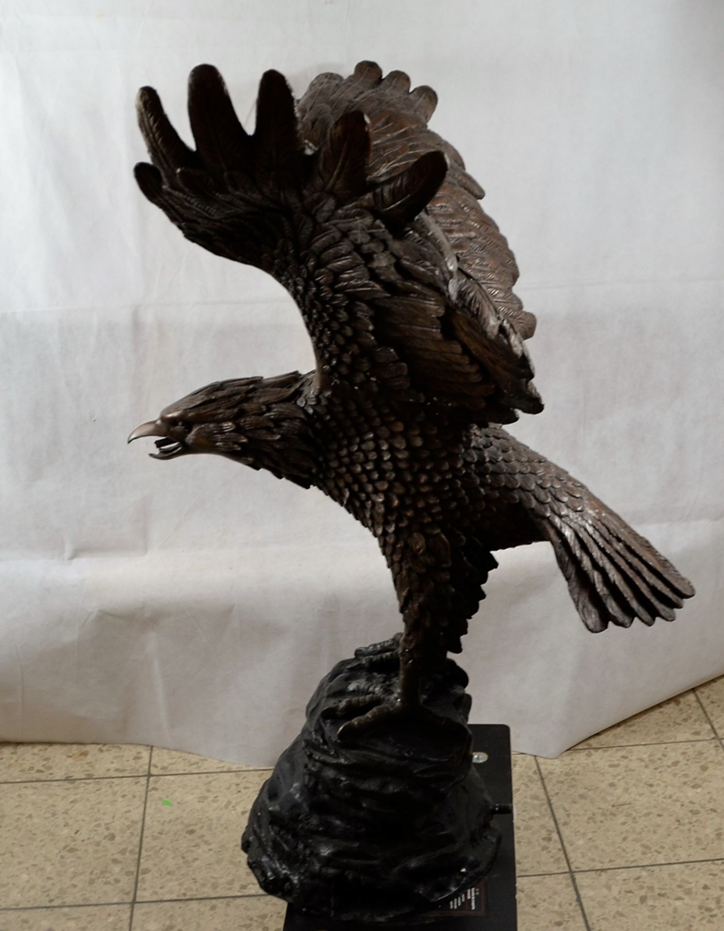 Brunnenfigur Bronzefigur Adler groß 20 Jhdt., große schwere Adler Bronzeskulptur Brunnenfigur (inne - Image 8 of 11