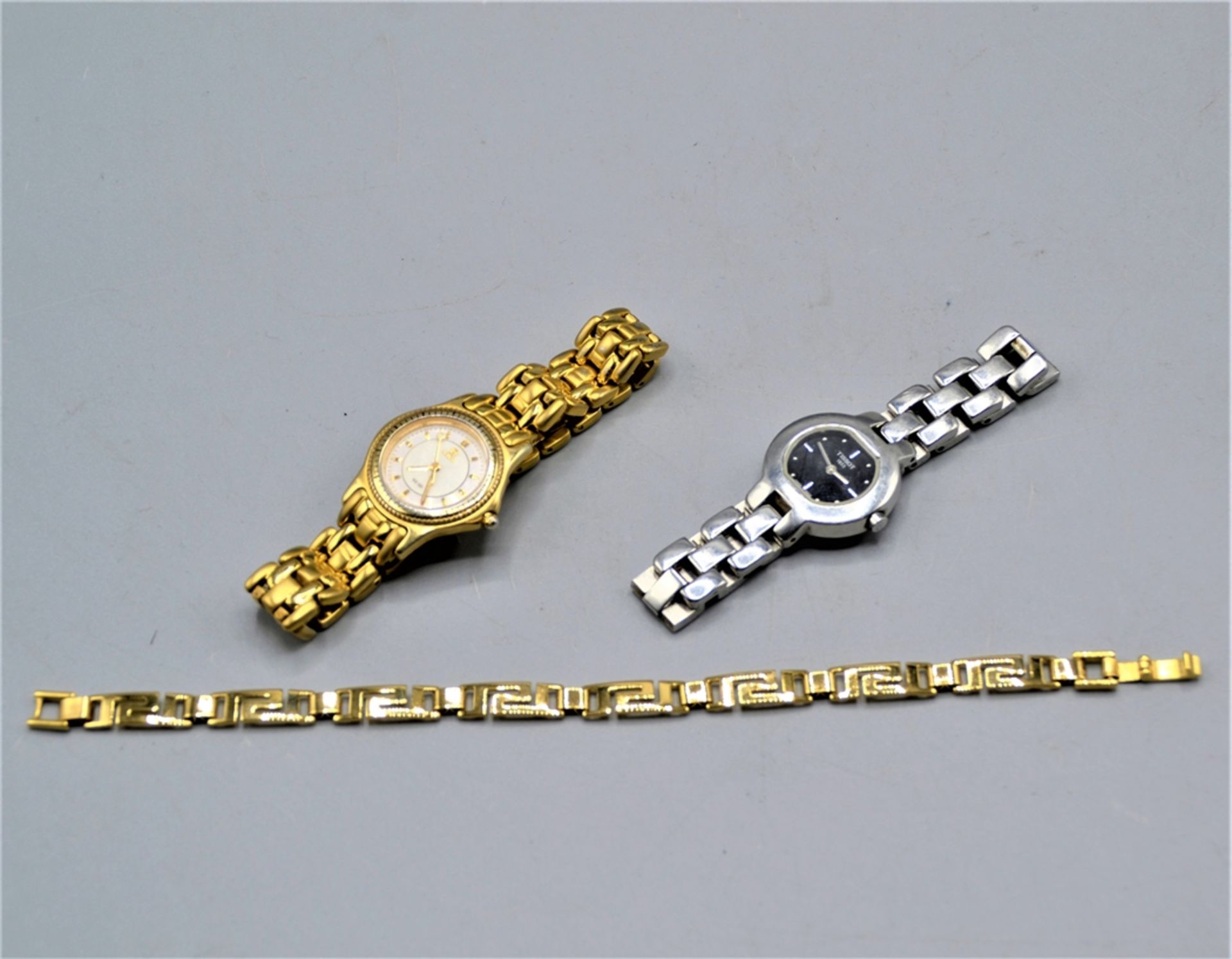 Uhren Schmuck Konvolut 3-teilig, Tissot G330, Noblia WR 100, vergoldetes Armband, alle Uhren ungete