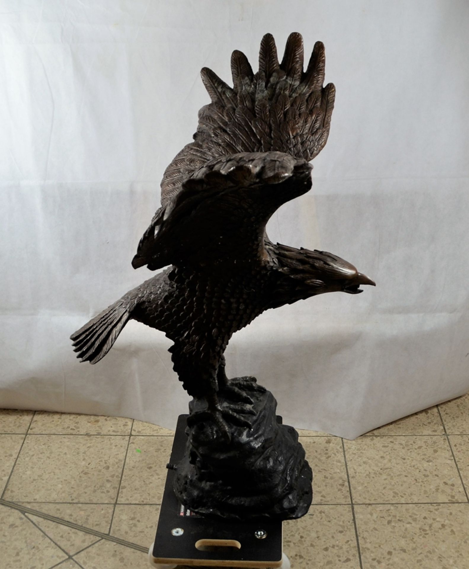 Brunnenfigur Bronzefigur Adler groß 20 Jhdt., große schwere Adler Bronzeskulptur Brunnenfigur (inne - Image 5 of 11