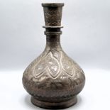 Kupfer Vase orientalisch aufwendige Handarbeit, per Hand gearbeitete Blatt Ornamente, ca. 29 cm