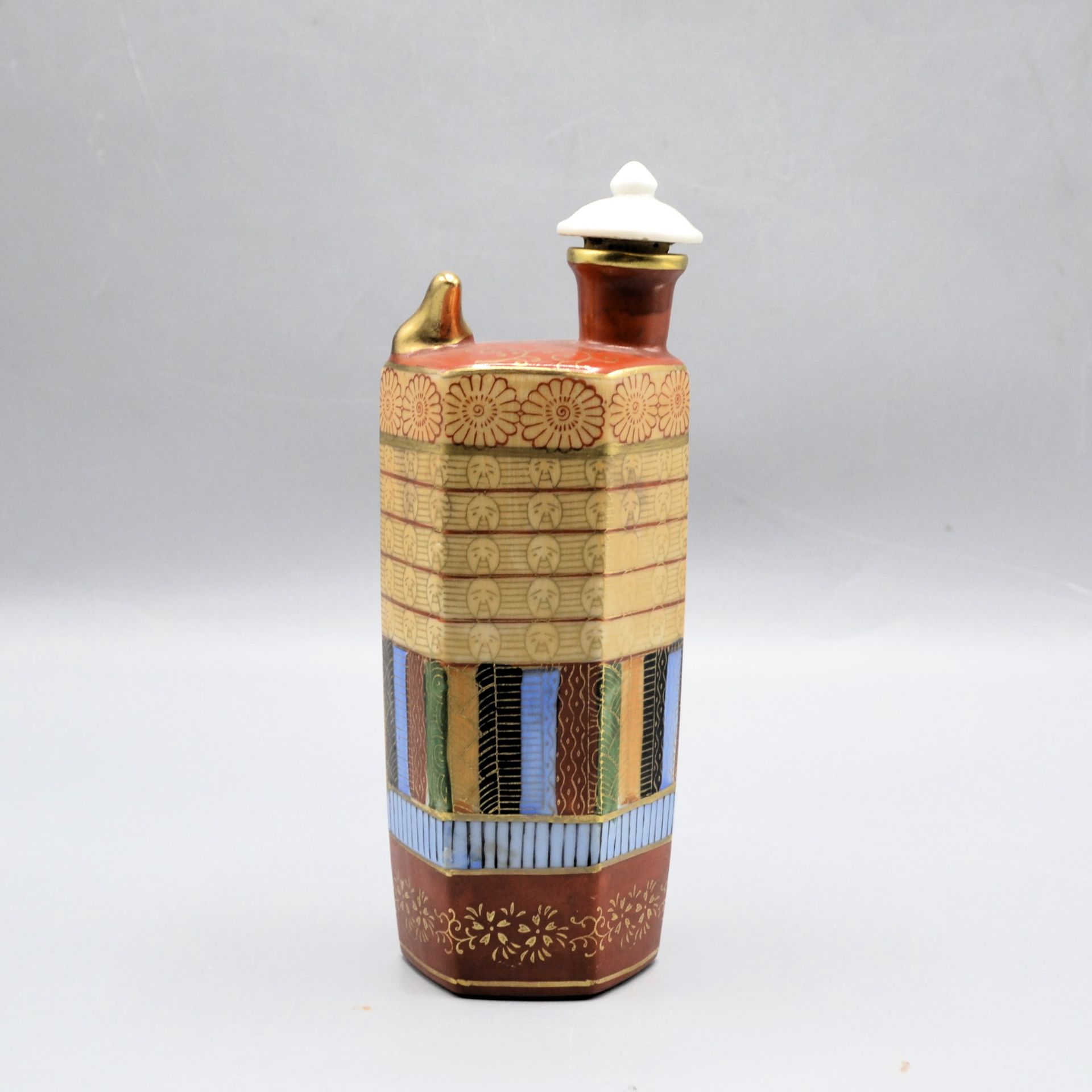 Sake Flasche Japan handbemalt Mitte 20 Jh., ca. 17 cm