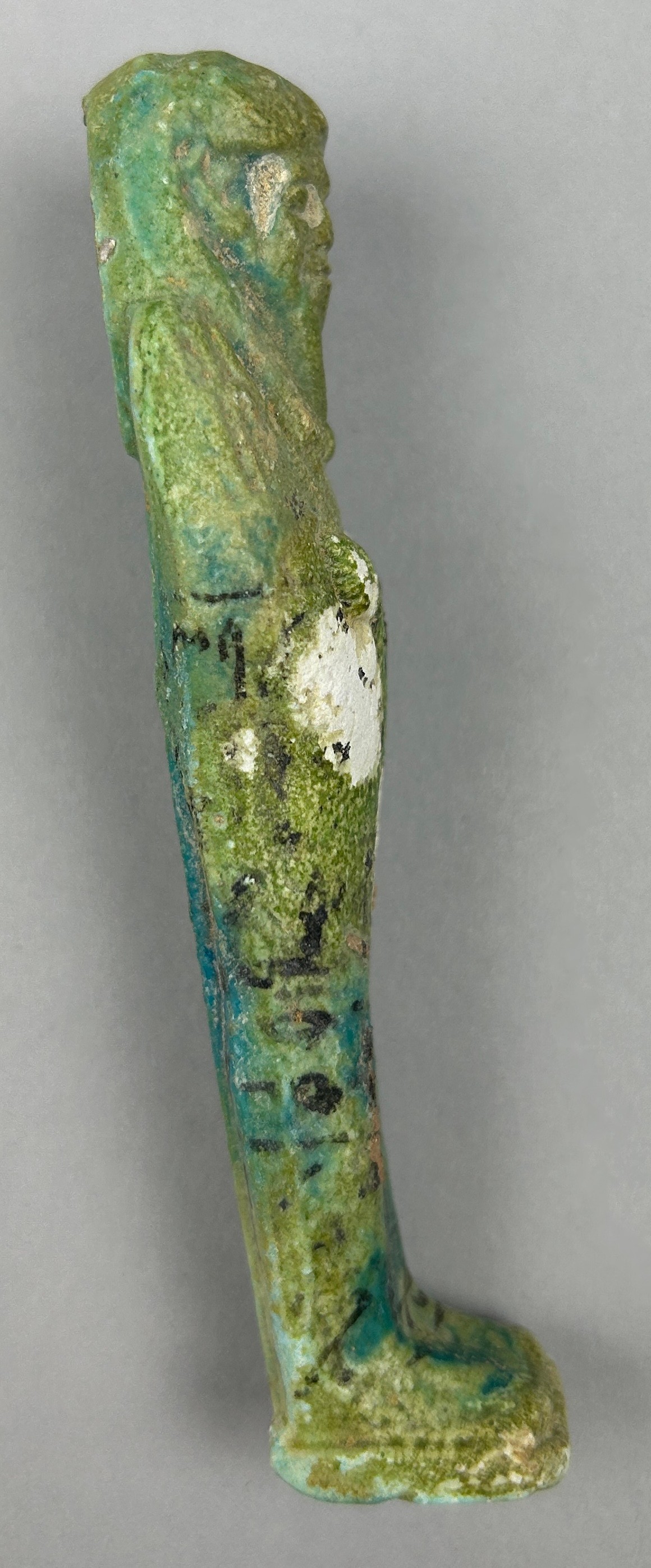 THREE EGYPTIAN GREEN FAIENCE SHABTI'S, possibly ancient. - Image 10 of 11