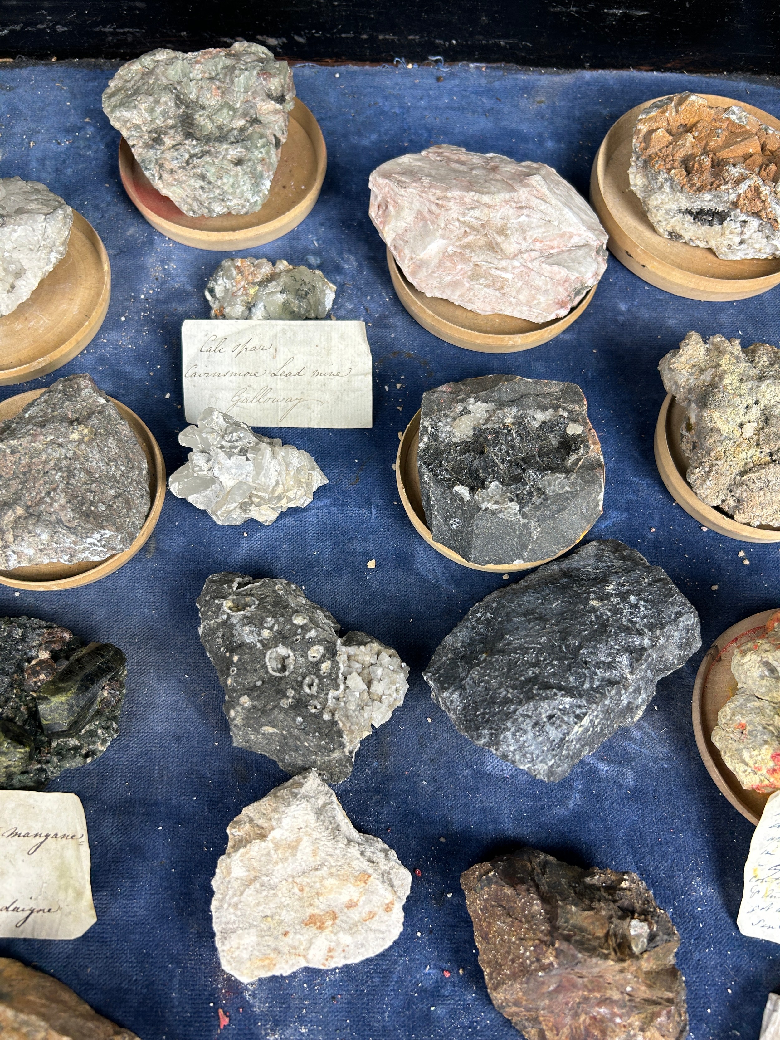 A RARE CABINET COLLECTION OF MINERALS CIRCA 1810-1860, including labels for some very important - Image 22 of 30