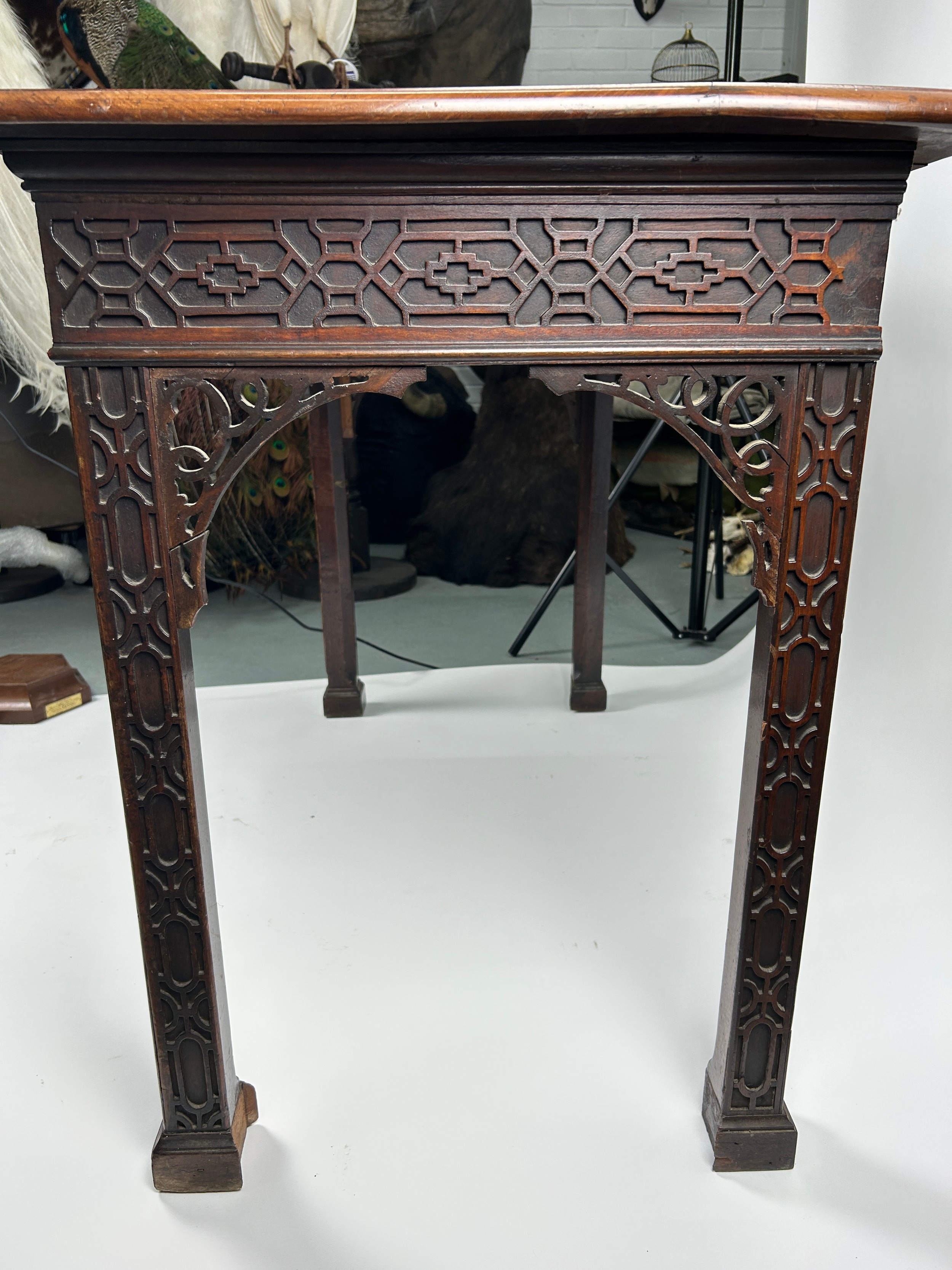 A GEORGE III SERVING TABLE CIRCA 1780 IN MANNER OF THOMAS CHIPPENDALE, Chinese gothic design with - Image 14 of 17