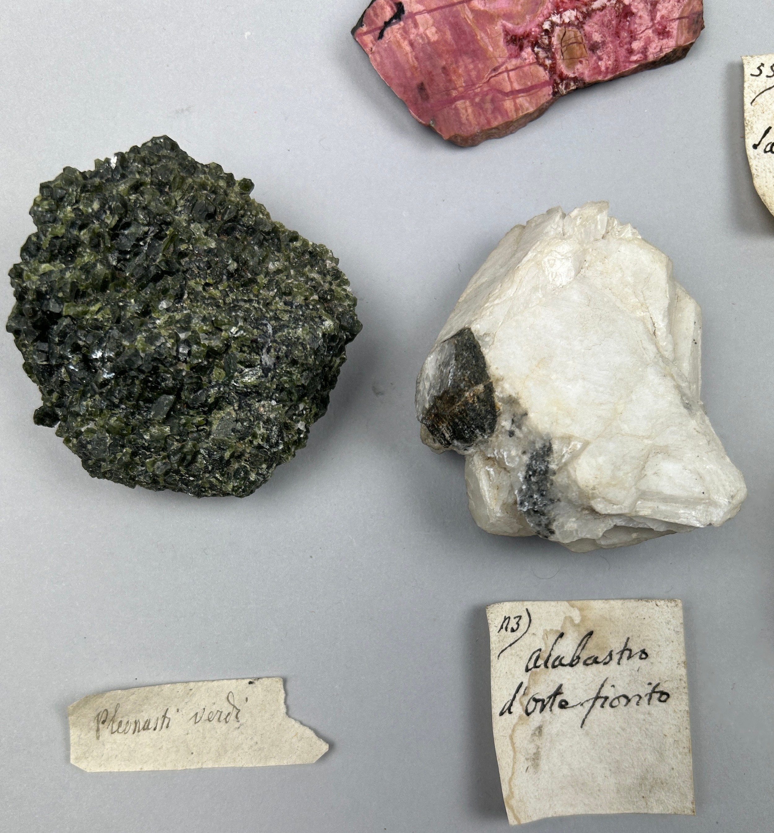 A RARE CABINET COLLECTION OF MINERALS CIRCA 1810-1860, including minerals probably collected by - Image 9 of 33