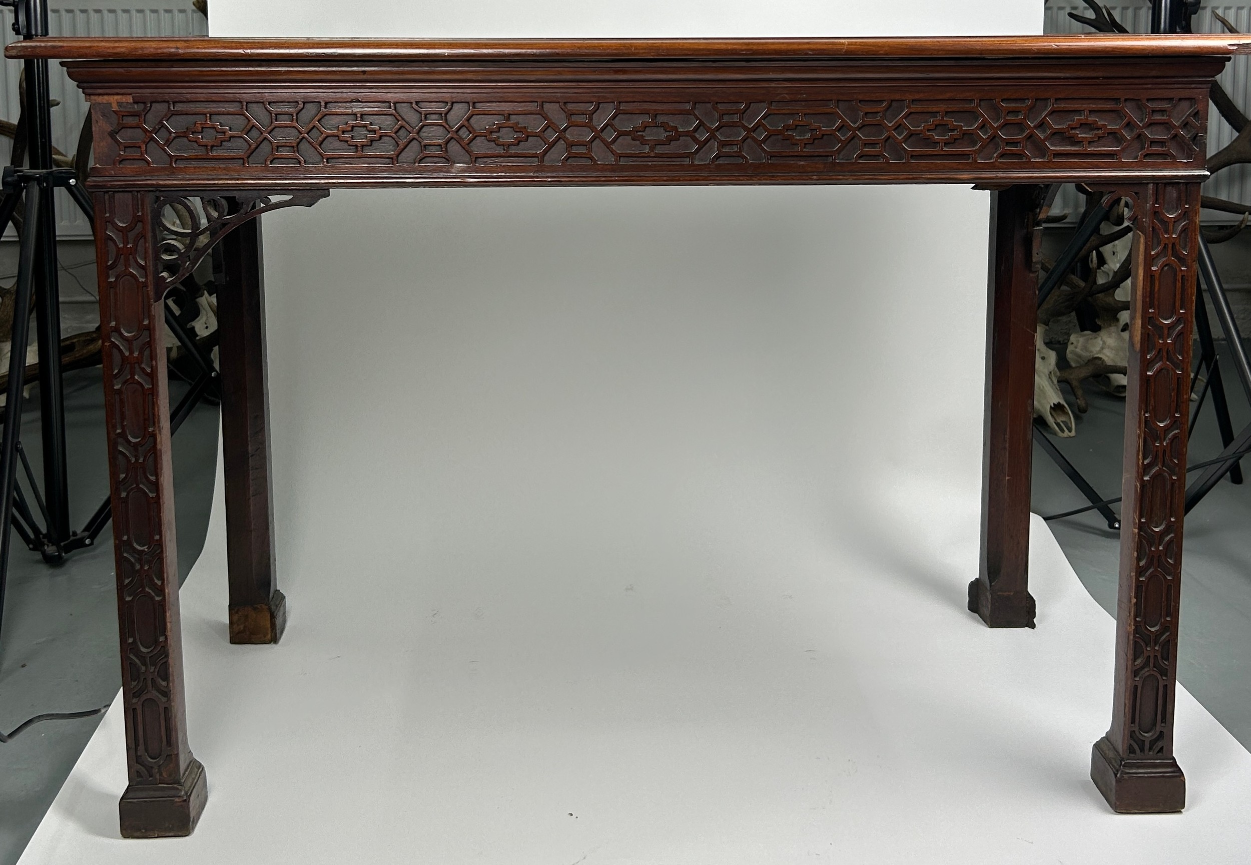 A GEORGE III SERVING TABLE CIRCA 1780 IN MANNER OF THOMAS CHIPPENDALE, Chinese gothic design with