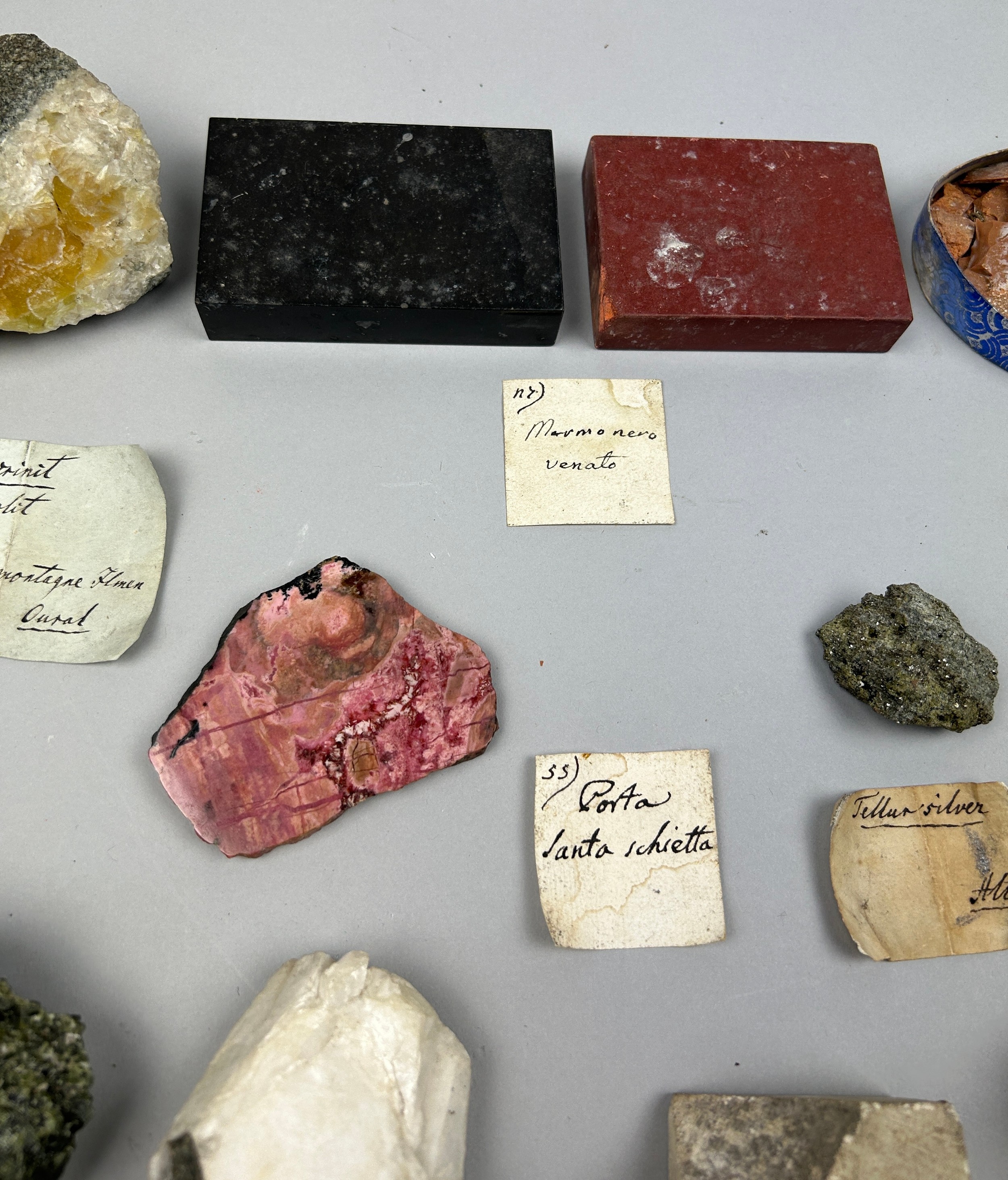 A RARE CABINET COLLECTION OF MINERALS CIRCA 1810-1860, including minerals probably collected by - Image 8 of 33