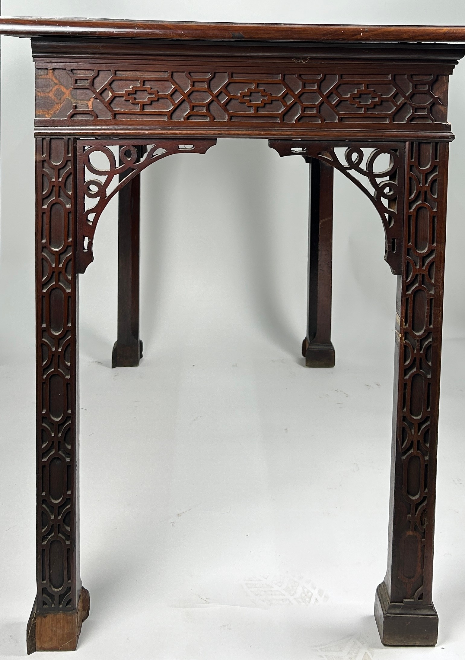 A GEORGE III SERVING TABLE CIRCA 1780 IN MANNER OF THOMAS CHIPPENDALE, Chinese gothic design with - Image 2 of 17