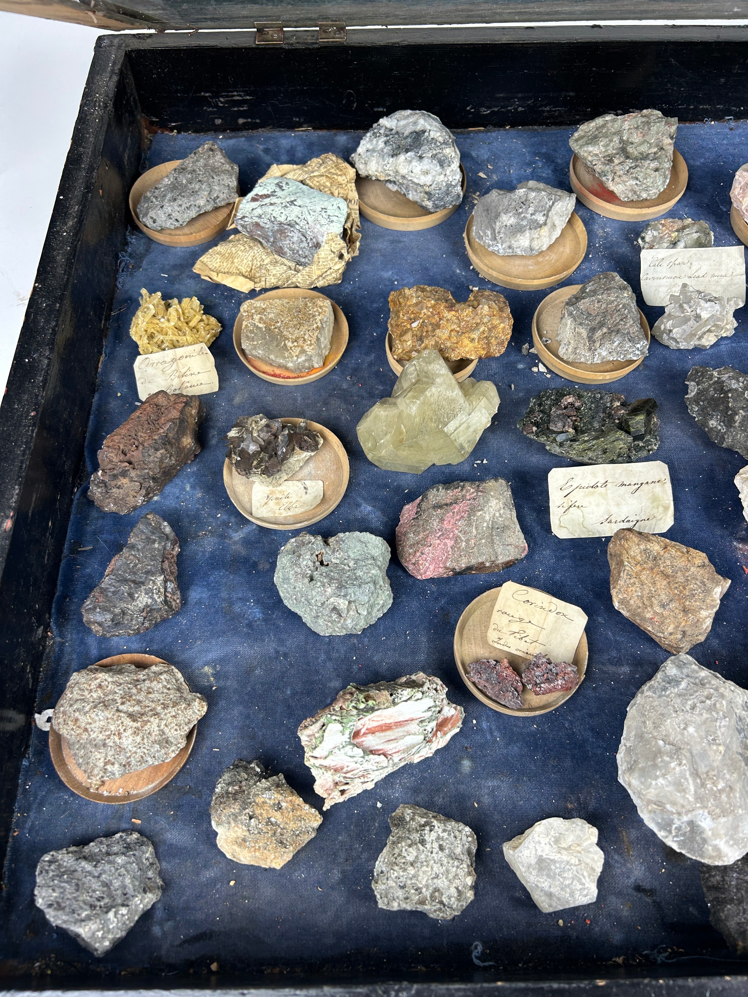A RARE CABINET COLLECTION OF MINERALS CIRCA 1810-1860, including labels for some very important - Image 20 of 30