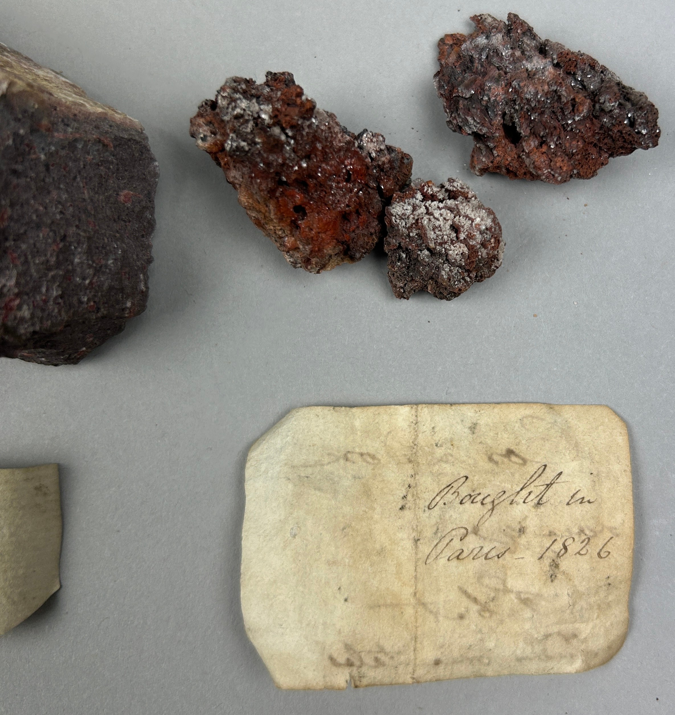 A RARE CABINET COLLECTION OF MINERALS CIRCA 1810-1860, including labels for some very important - Image 10 of 30
