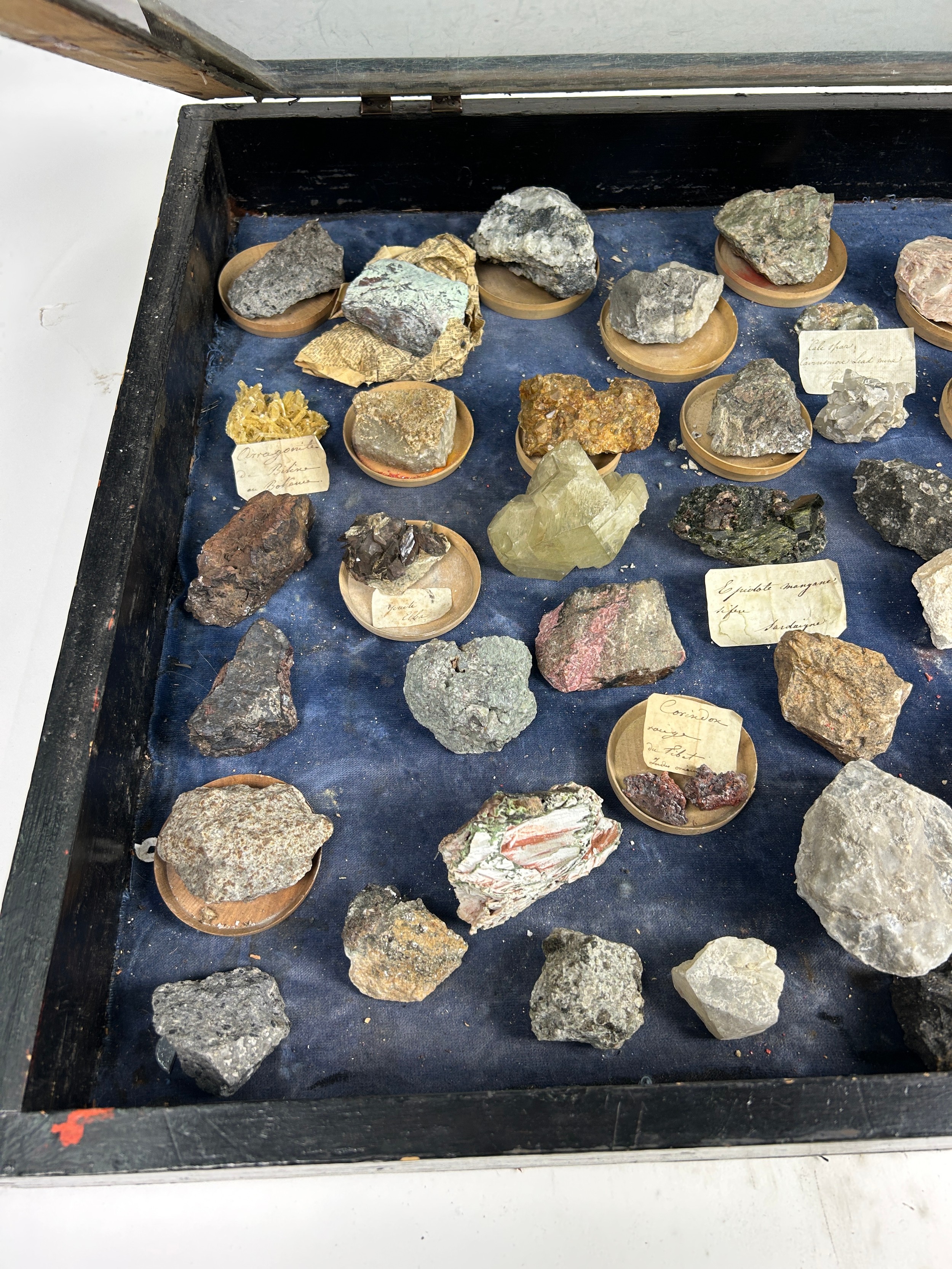 A RARE CABINET COLLECTION OF MINERALS CIRCA 1810-1860, including labels for some very important - Image 16 of 30