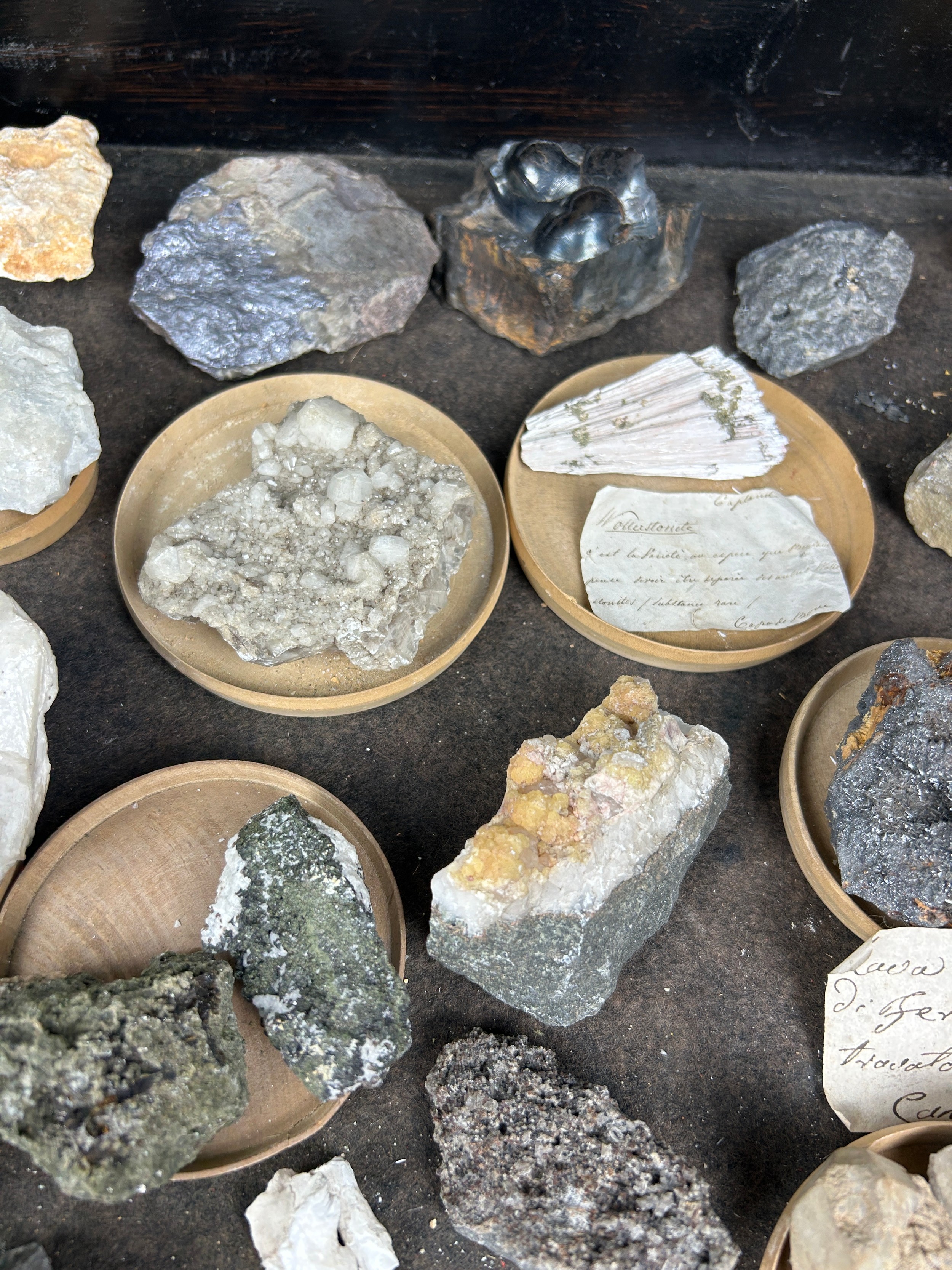A RARE CABINET COLLECTION OF MINERALS CIRCA 1810-1860, including minerals probably collected by - Image 20 of 33
