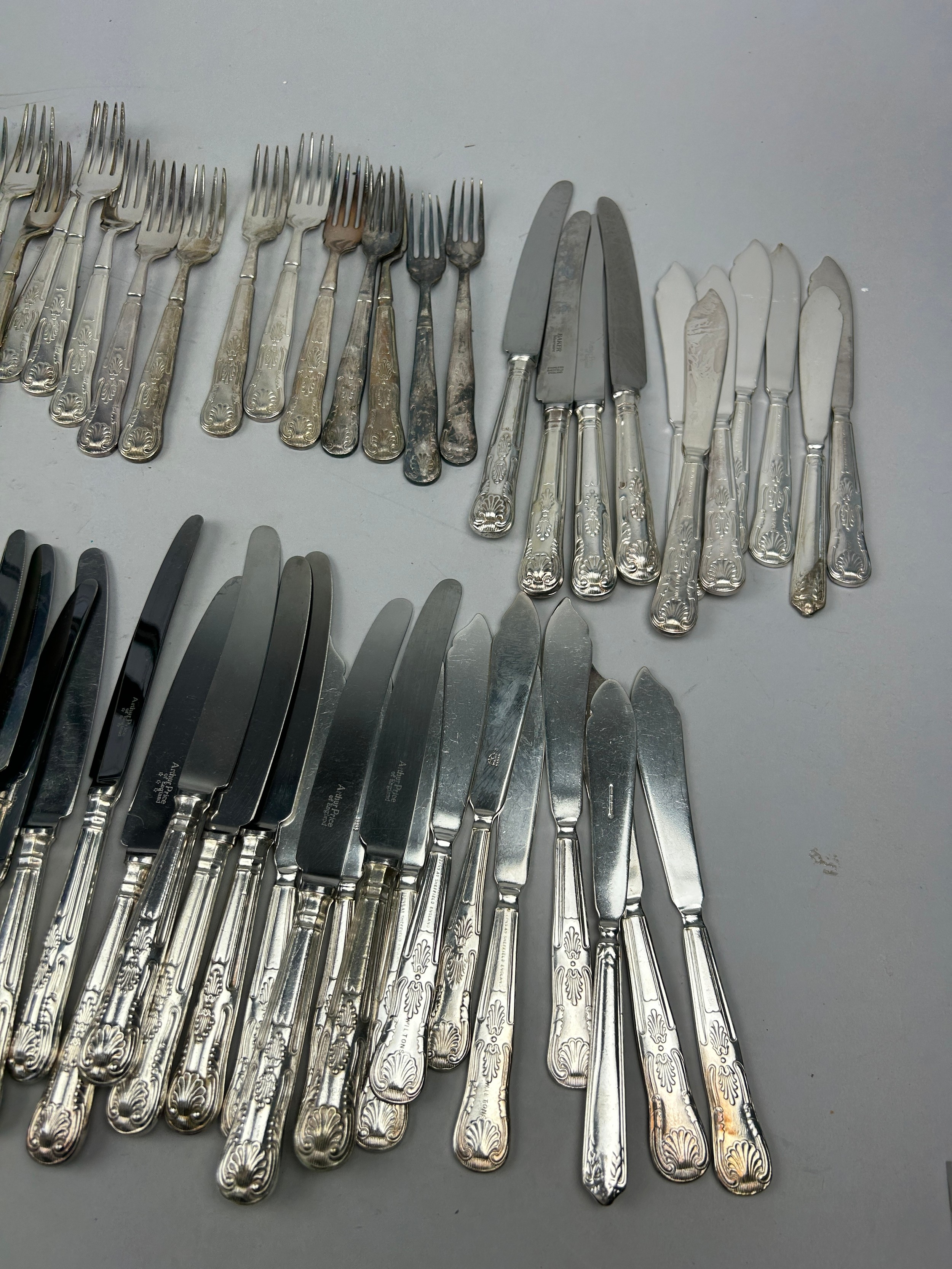 A LARGE COLLECTION OF STAINLESS STEEL AND SILVER PLATED CUTLERY, names to include Arthur Price, - Image 4 of 4