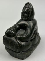 A CANADIAN SOAPSTONE INUIT SCULPTURAL CARVED FIGURE, 13cm x 12cm x 5cm