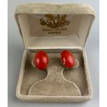 A PAIR OF 14CT GOLD AND CORAL EARRINGS, Marks for 585. Total weight: 8gms 20mm x 10mm