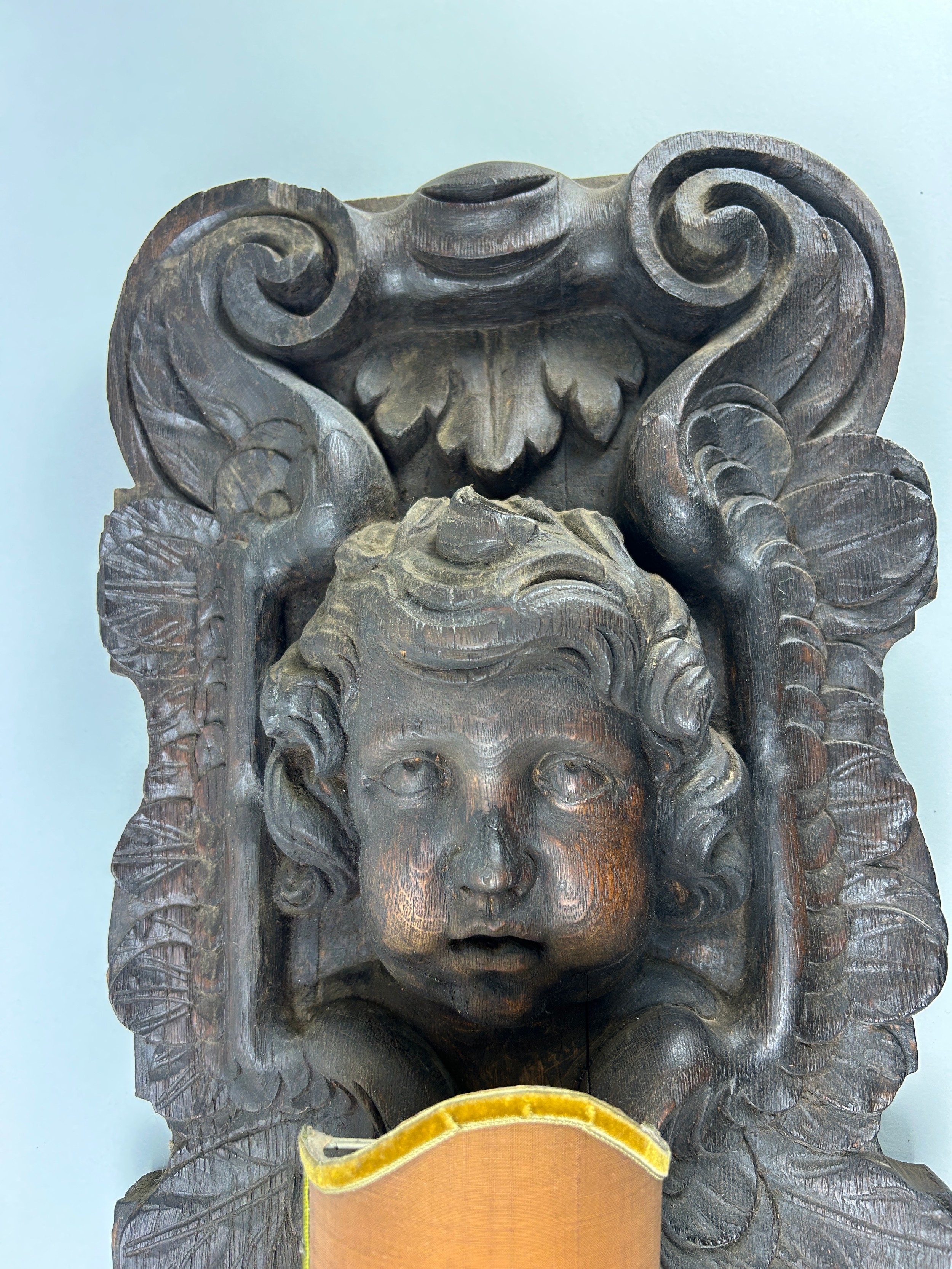A CAROLEAN STYLE 17TH CENTURY WALL BRACKET POSSIBLY ITALIAN WITH HEAVILY CARVED CHERUBS HEAD, - Image 2 of 9
