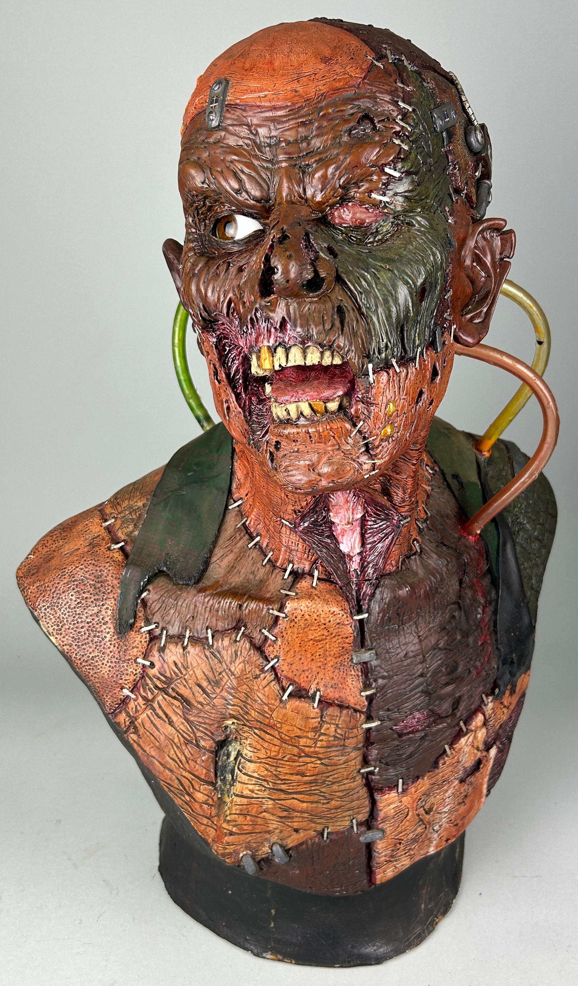 A REALISTIC HORROR MASK OF A SCI-FI ZOMBIE,