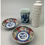 A MODERN CHINESE KANGXI STYLE JAR, along with two Japanese Imari plates (with faults) and a modern