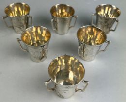 A SET OF SIX SILVER STIRRUP CUPS, Weight 169gms